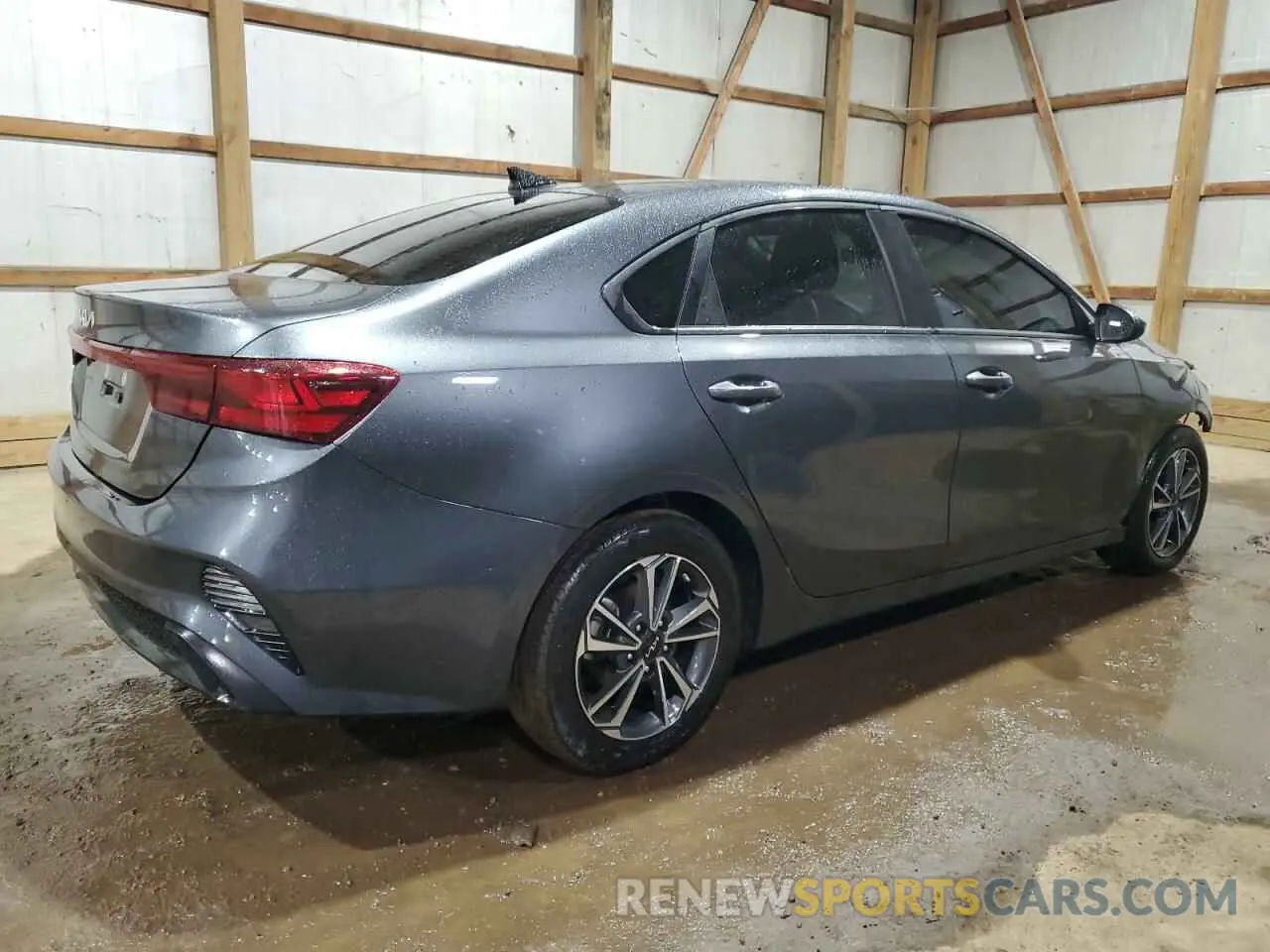 3 Photograph of a damaged car 3KPF24AD5RE784211 KIA FORTE 2024