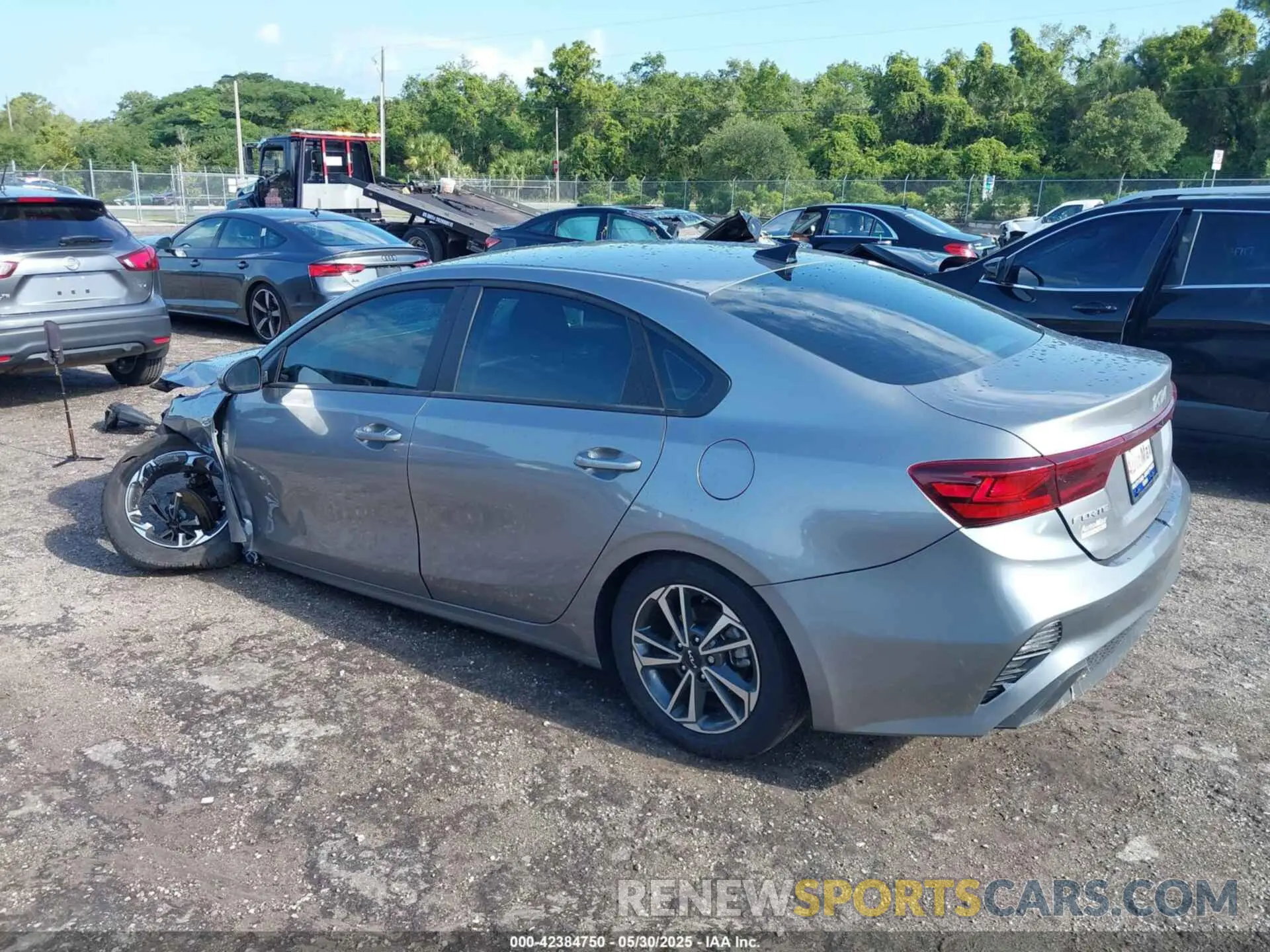 3 Photograph of a damaged car 3KPF24AD5RE791417 KIA FORTE 2024