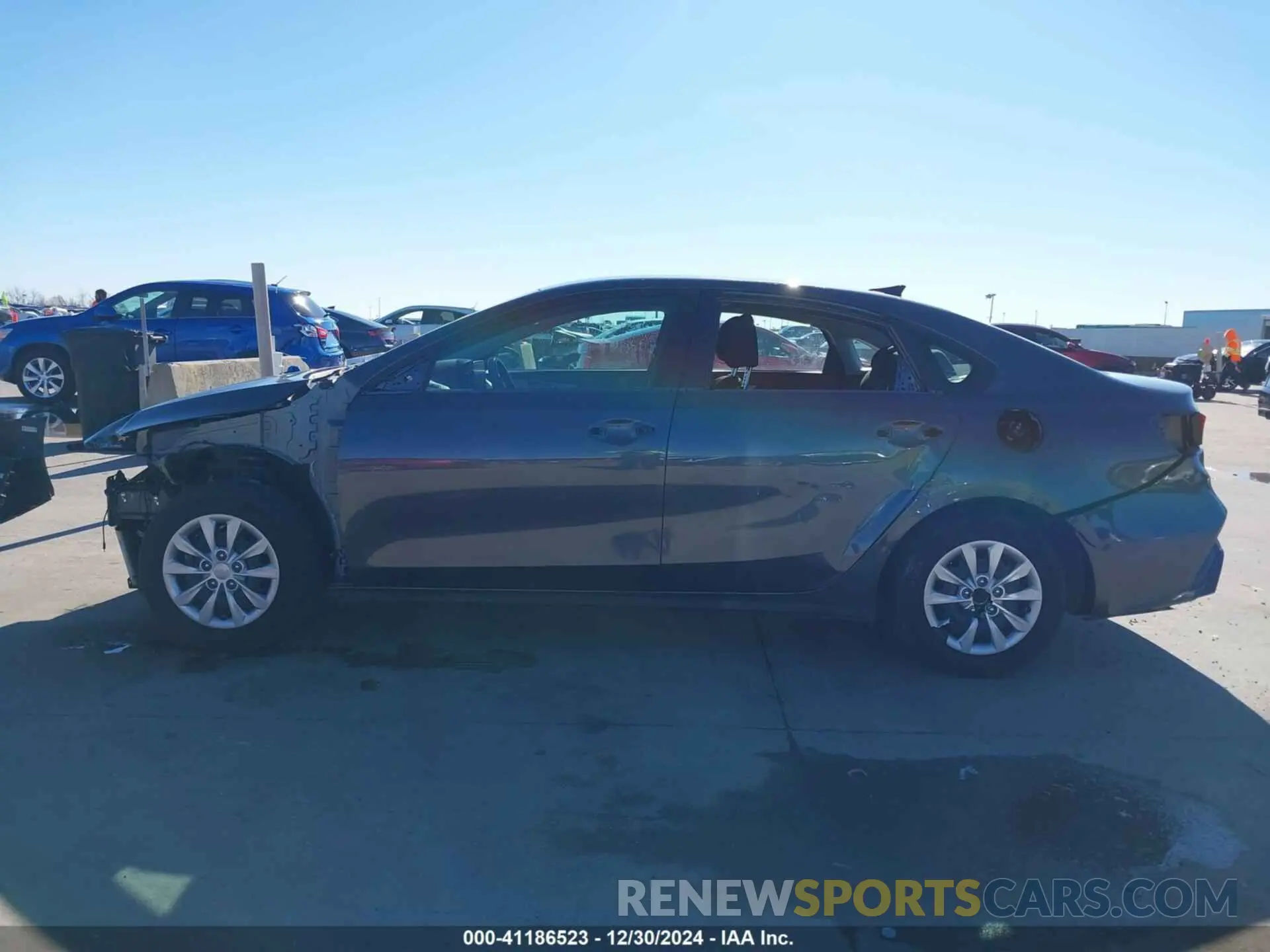 15 Photograph of a damaged car 3KPF24AD5RE805512 KIA FORTE 2024