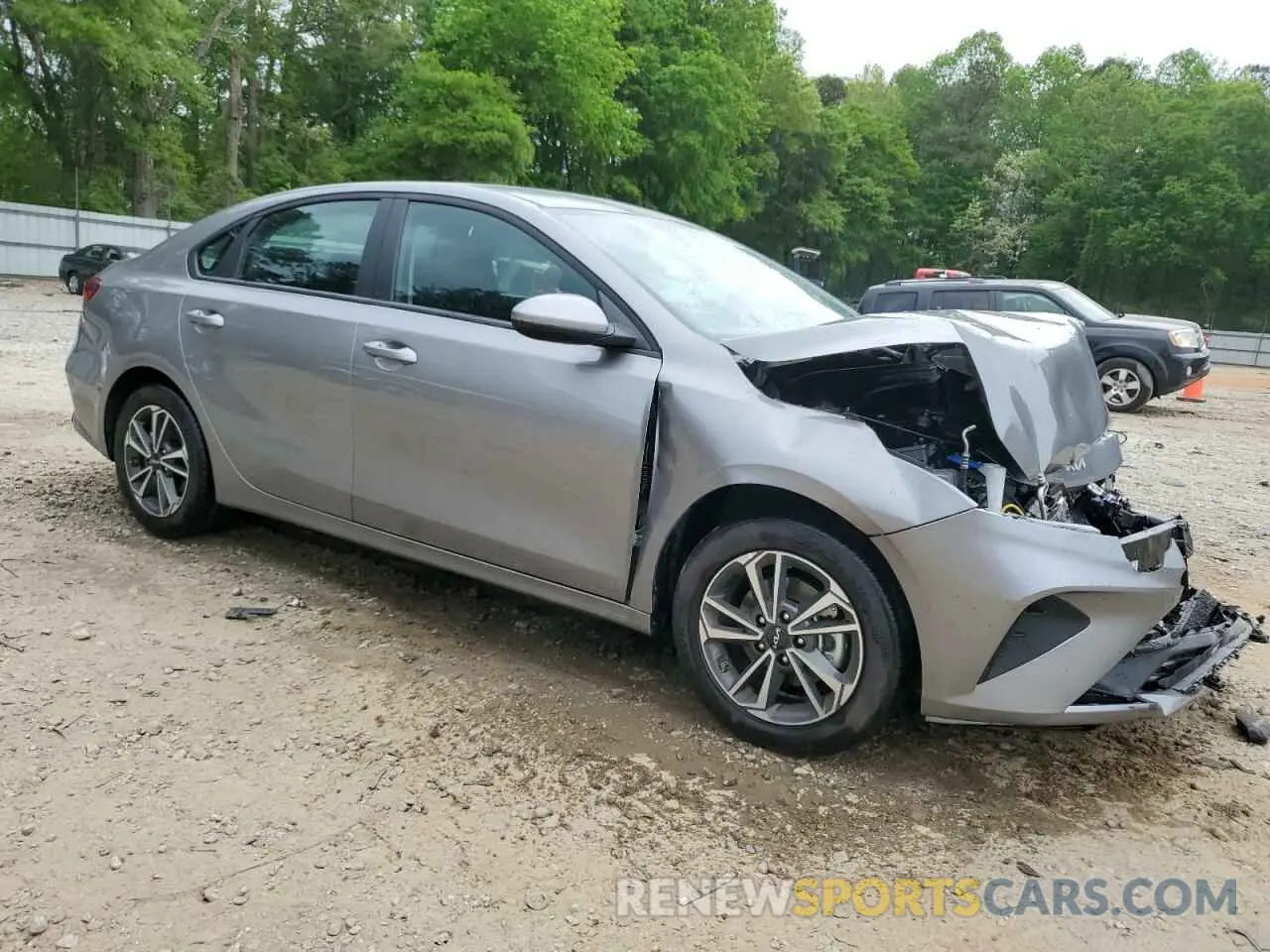 4 Photograph of a damaged car 3KPF24AD5RE826022 KIA FORTE 2024