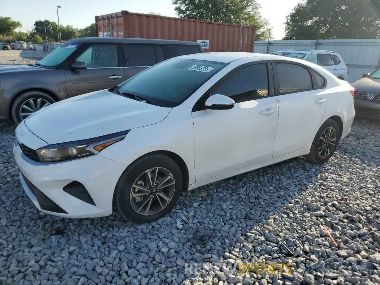 1 Photograph of a damaged car 3KPF24AD5RE827106 KIA FORTE 2024