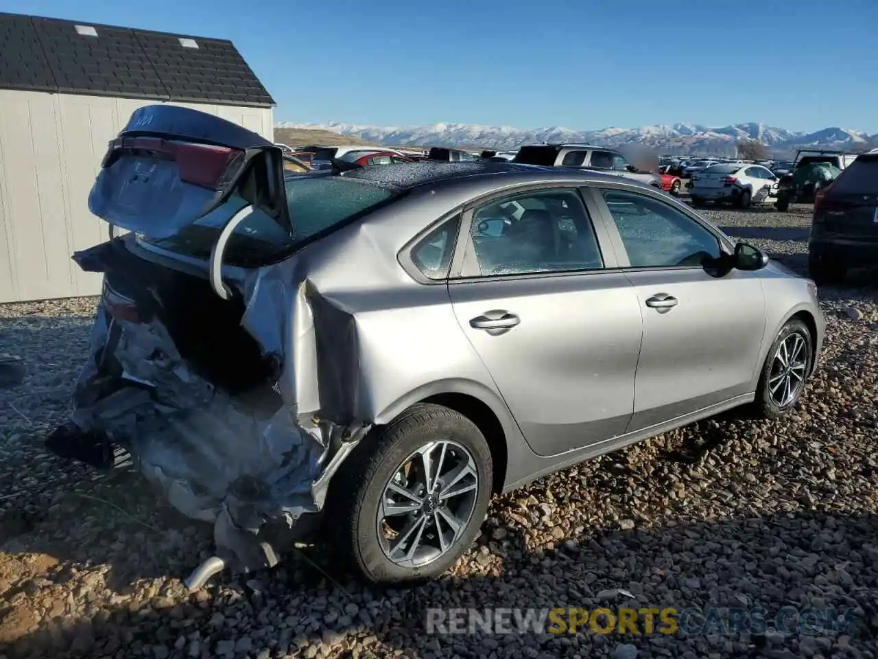 3 Photograph of a damaged car 3KPF24AD5RE837814 KIA FORTE 2024