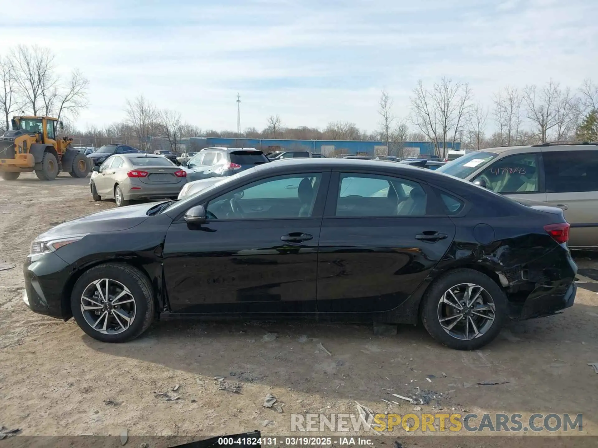 14 Photograph of a damaged car 3KPF24AD5RE840129 KIA FORTE 2024