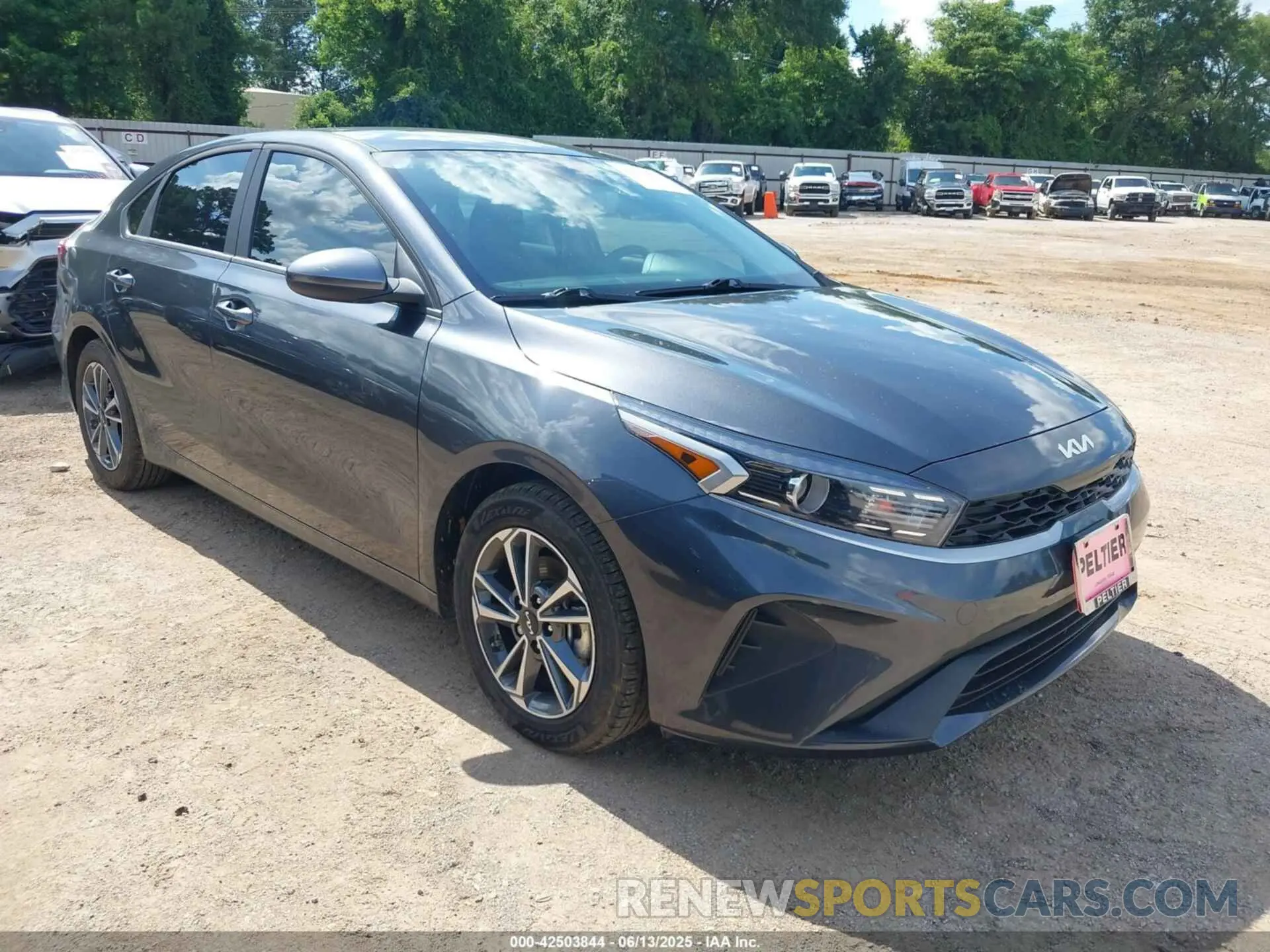 1 Photograph of a damaged car 3KPF24AD5RE841264 KIA FORTE 2024