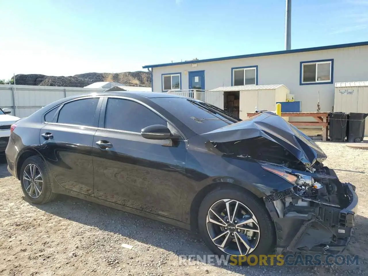 4 Photograph of a damaged car 3KPF24AD6RE692783 KIA FORTE 2024