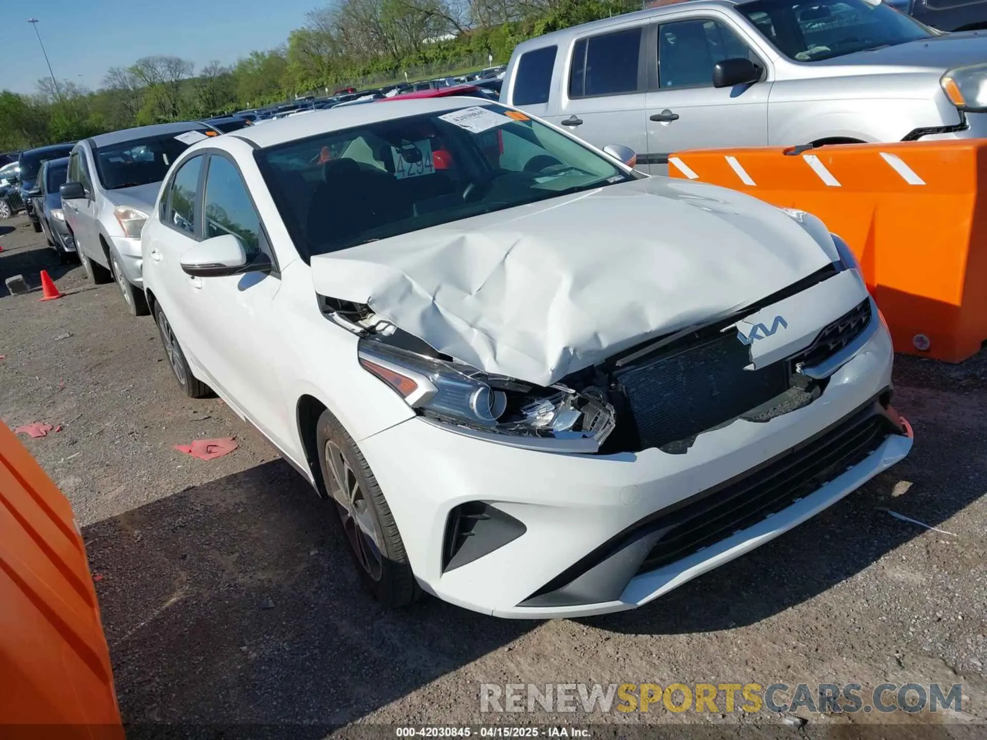 1 Photograph of a damaged car 3KPF24AD6RE705192 KIA FORTE 2024