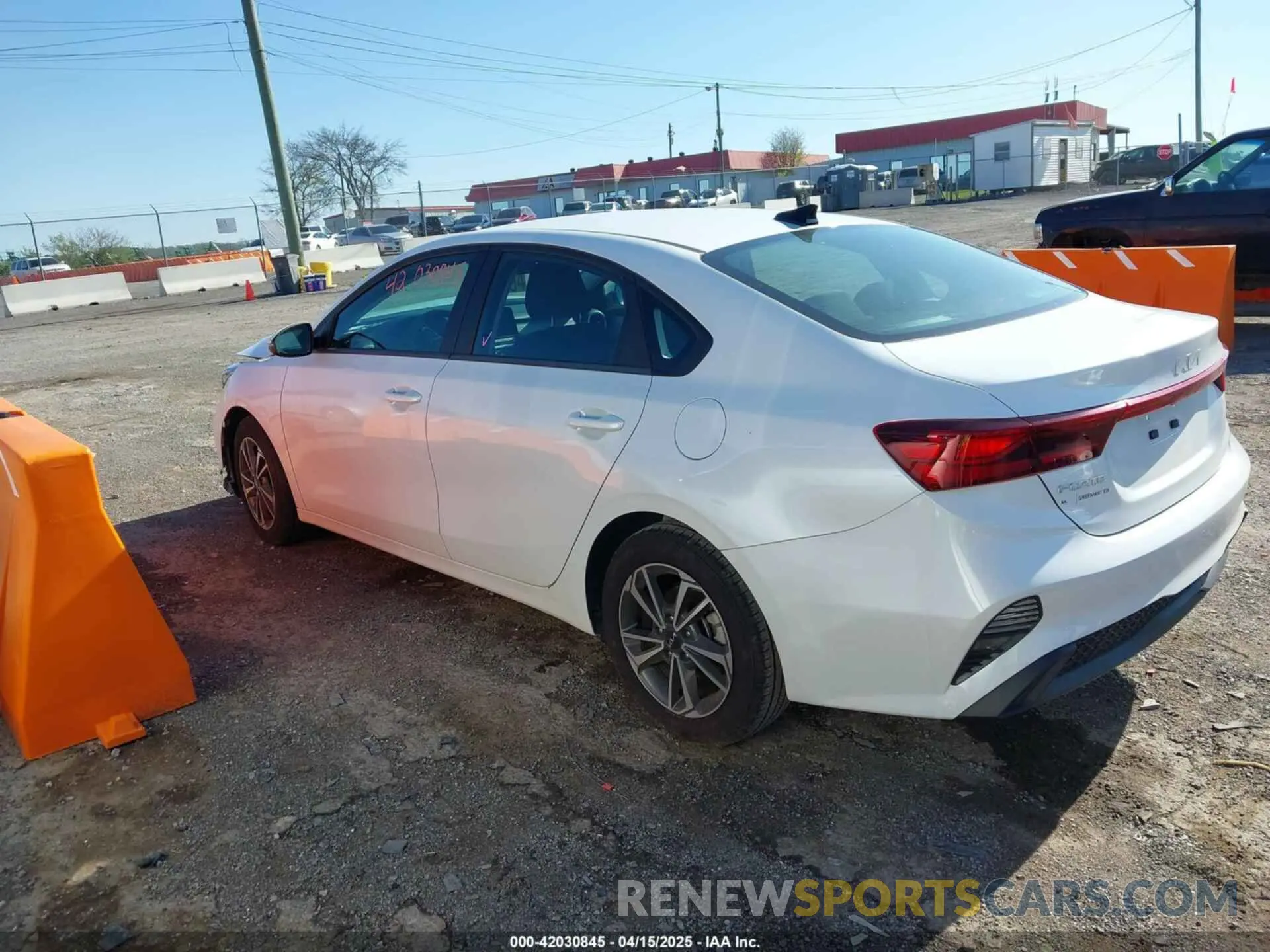 14 Photograph of a damaged car 3KPF24AD6RE705192 KIA FORTE 2024