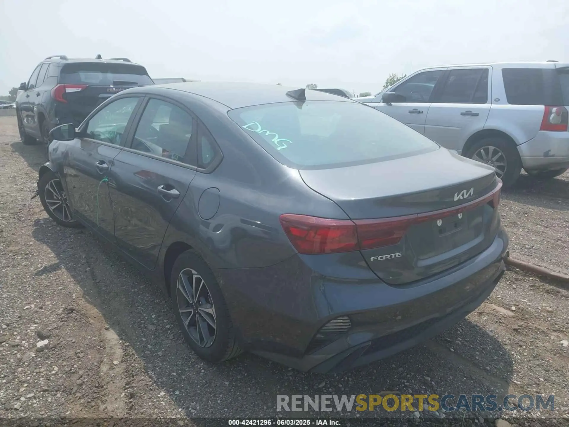 3 Photograph of a damaged car 3KPF24AD6RE732490 KIA FORTE 2024