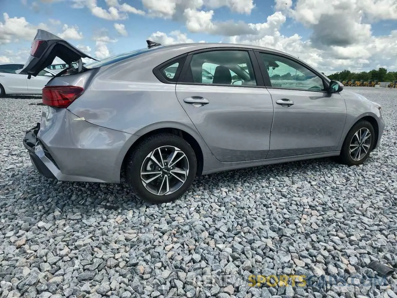 3 Photograph of a damaged car 3KPF24AD6RE747393 KIA FORTE 2024