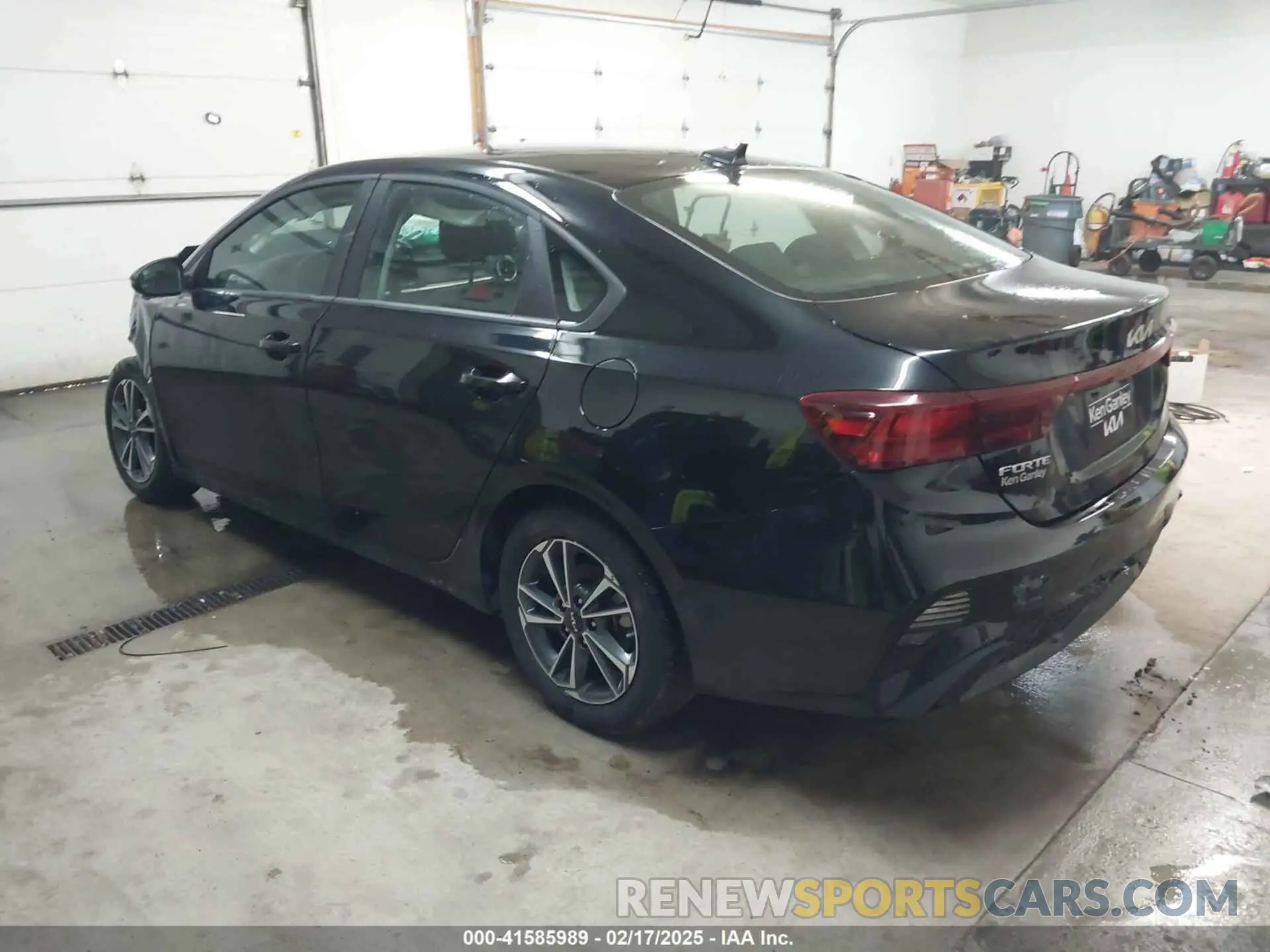 3 Photograph of a damaged car 3KPF24AD6RE749967 KIA FORTE 2024
