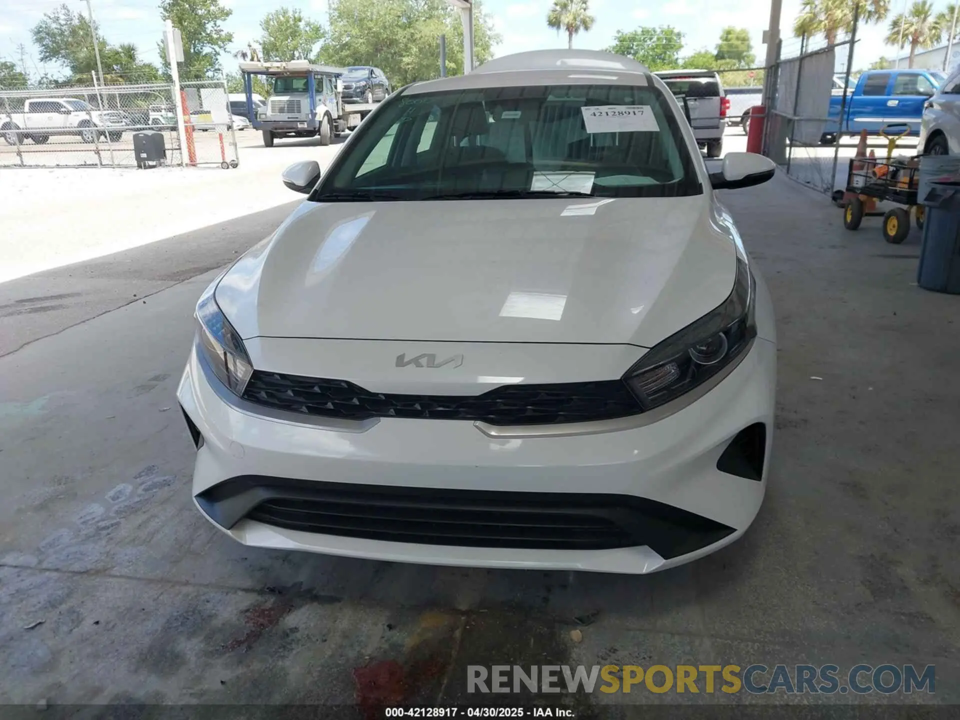 13 Photograph of a damaged car 3KPF24AD6RE758698 KIA FORTE 2024