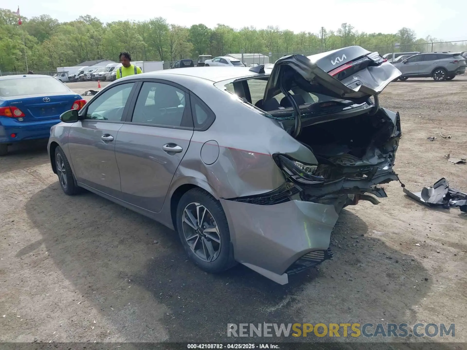 3 Photograph of a damaged car 3KPF24AD6RE761309 KIA FORTE 2024