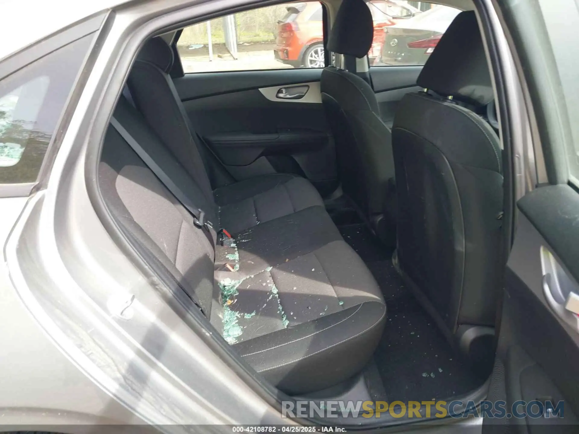 8 Photograph of a damaged car 3KPF24AD6RE761309 KIA FORTE 2024