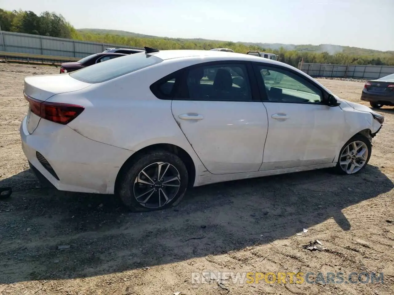 3 Photograph of a damaged car 3KPF24AD6RE774447 KIA FORTE 2024