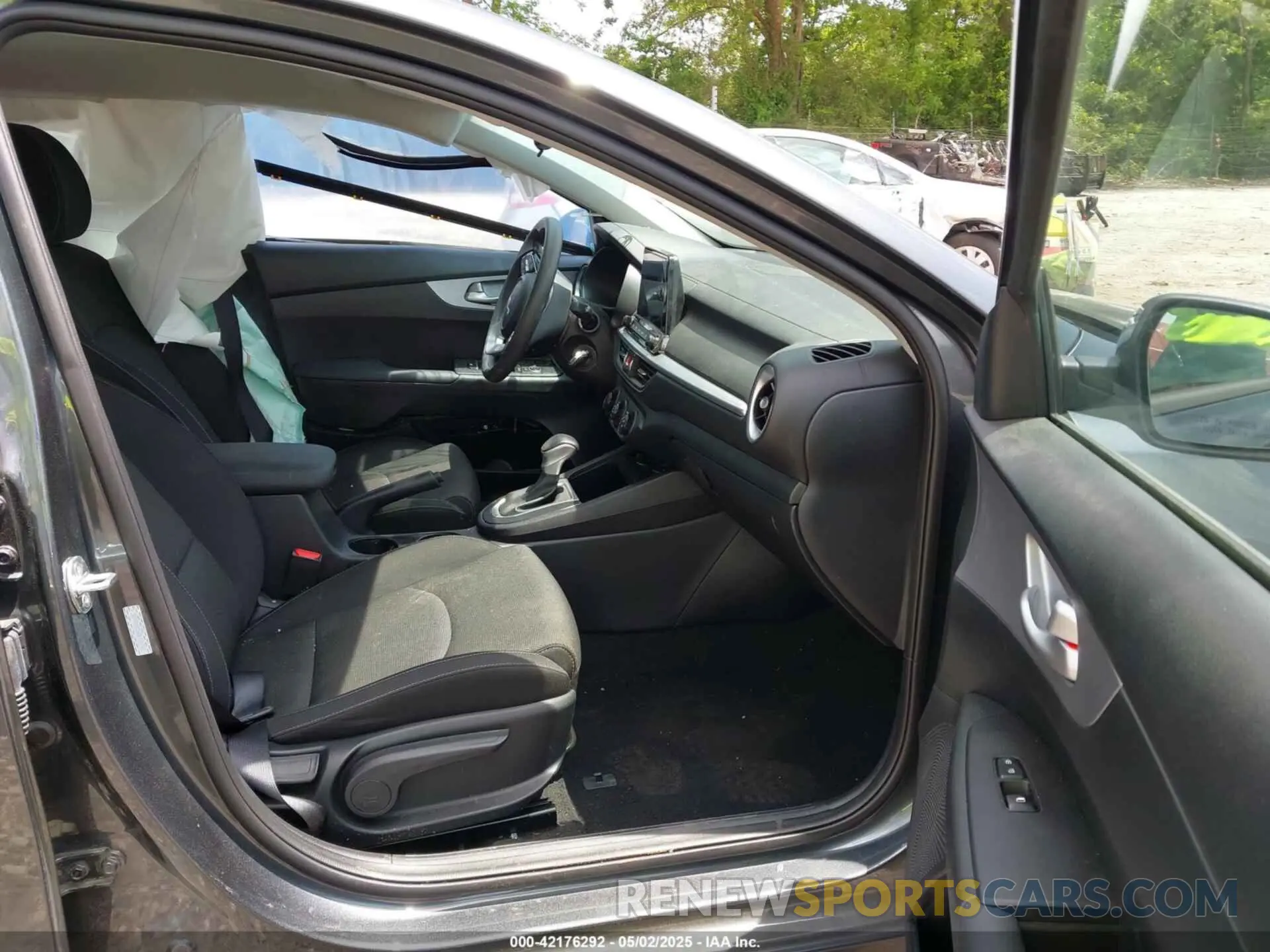5 Photograph of a damaged car 3KPF24AD6RE776747 KIA FORTE 2024