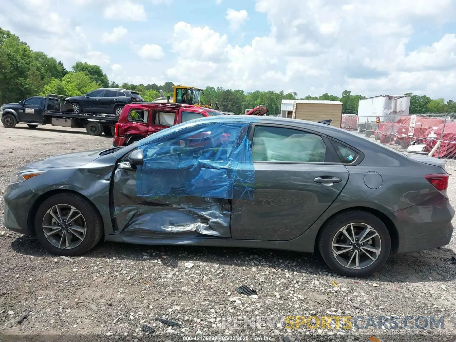 6 Photograph of a damaged car 3KPF24AD6RE776747 KIA FORTE 2024
