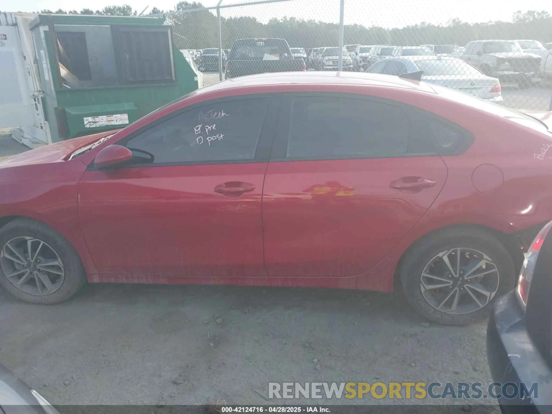 14 Photograph of a damaged car 3KPF24AD6RE789580 KIA FORTE 2024