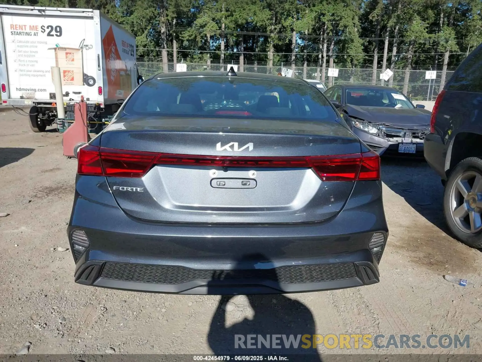 15 Photograph of a damaged car 3KPF24AD6RE800139 KIA FORTE 2024