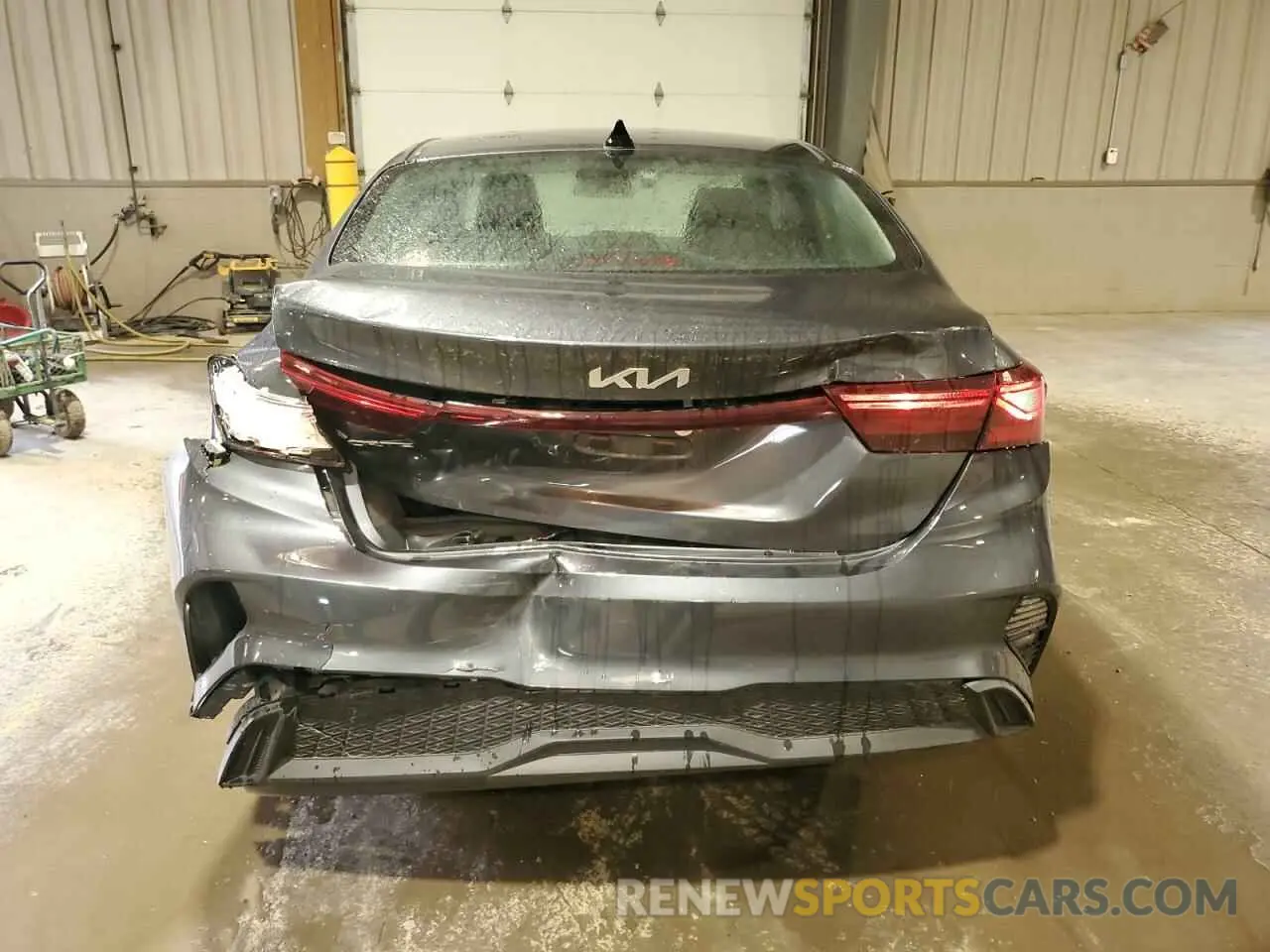 6 Photograph of a damaged car 3KPF24AD6RE804238 KIA FORTE 2024