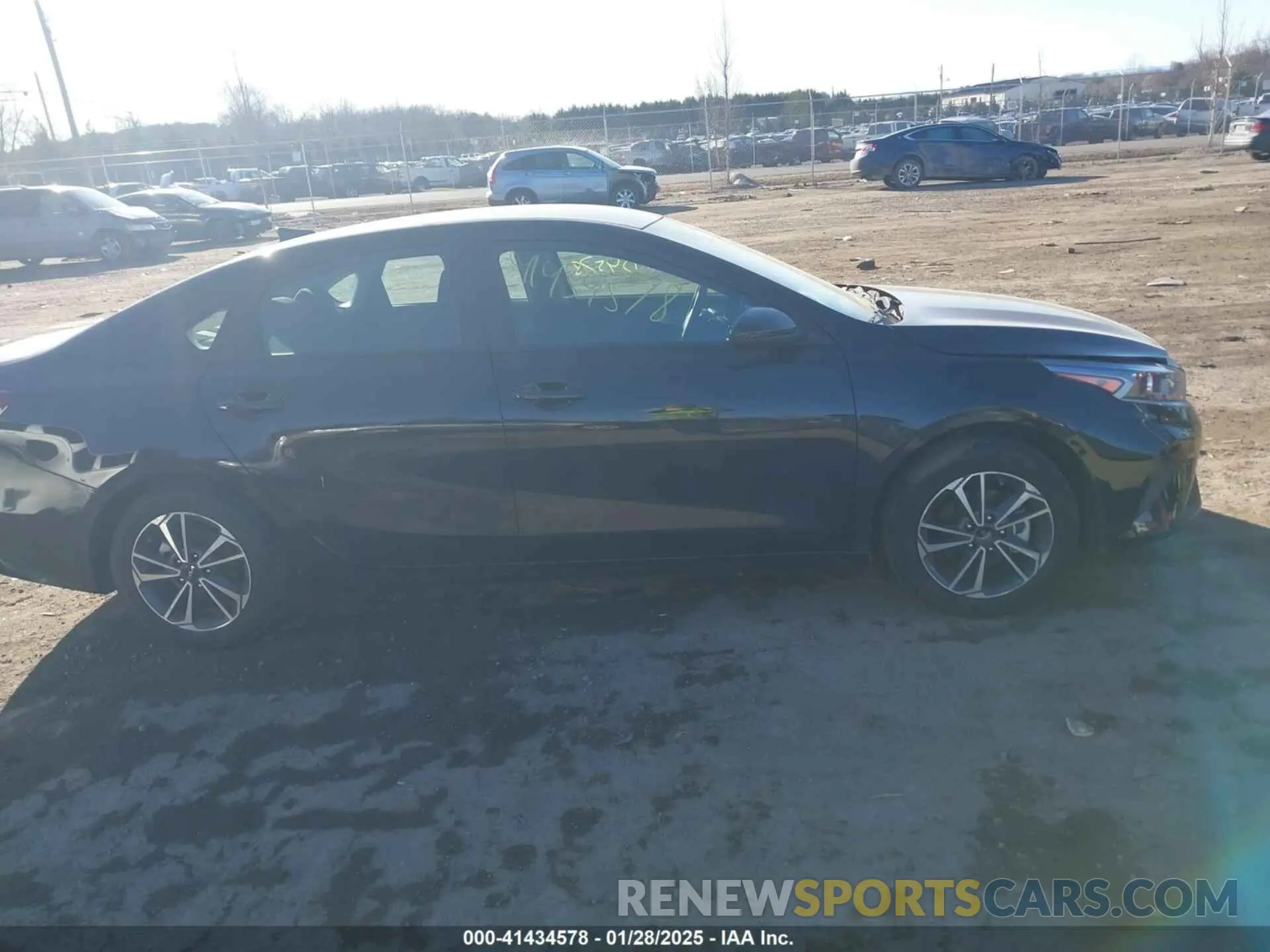 13 Photograph of a damaged car 3KPF24AD6RE806846 KIA FORTE 2024