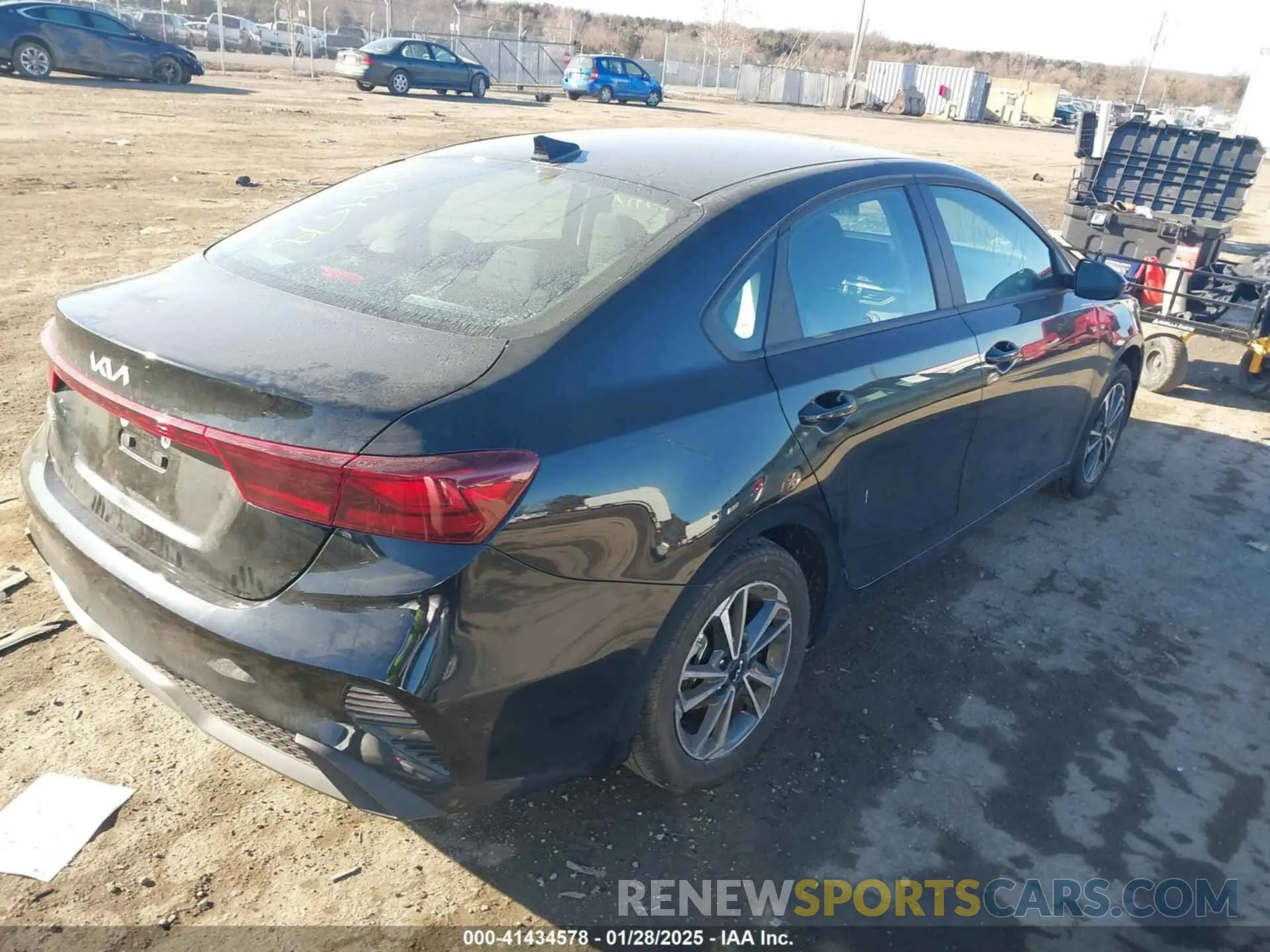 4 Photograph of a damaged car 3KPF24AD6RE806846 KIA FORTE 2024