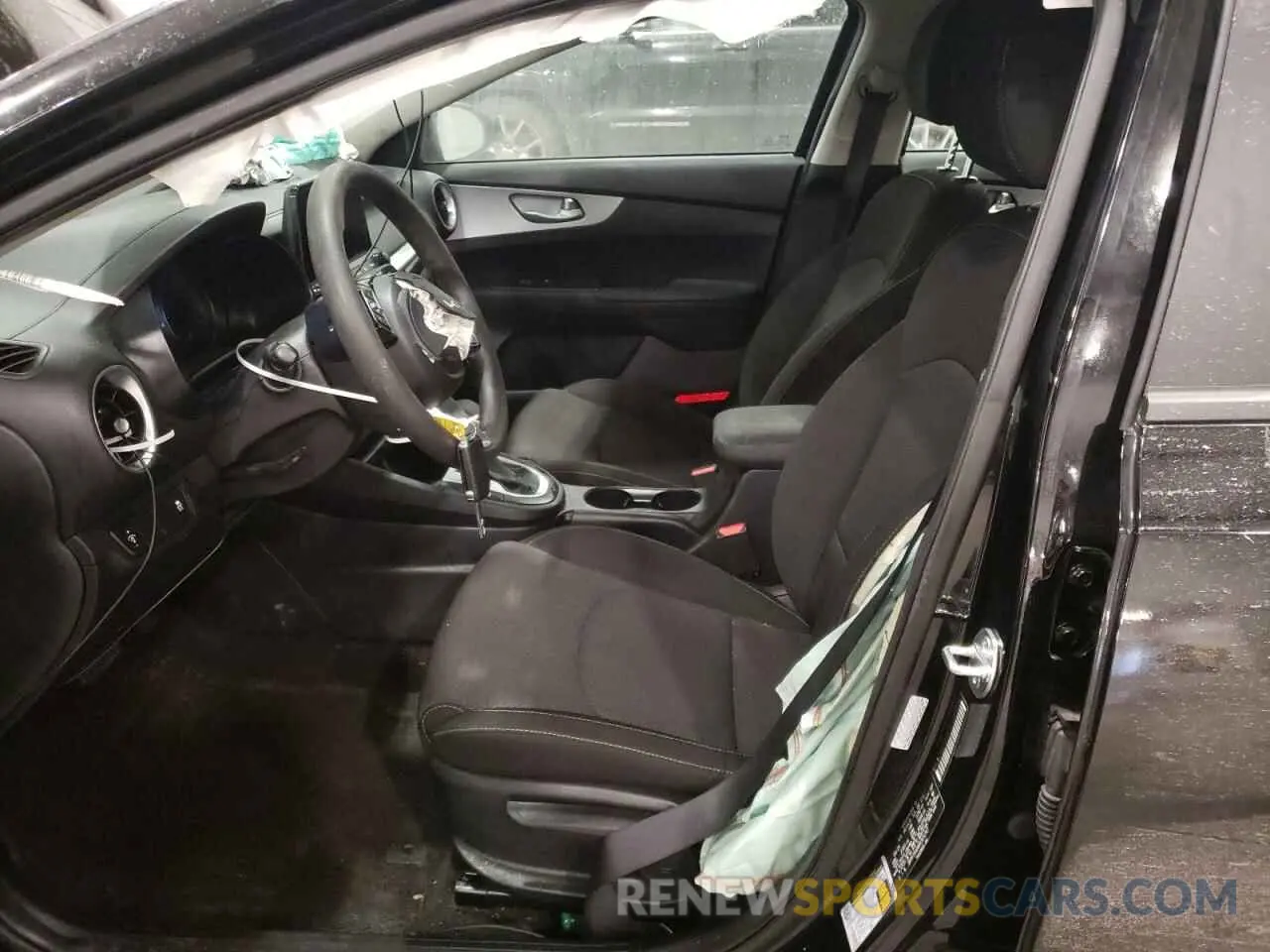 7 Photograph of a damaged car 3KPF24AD6RE824747 KIA FORTE 2024