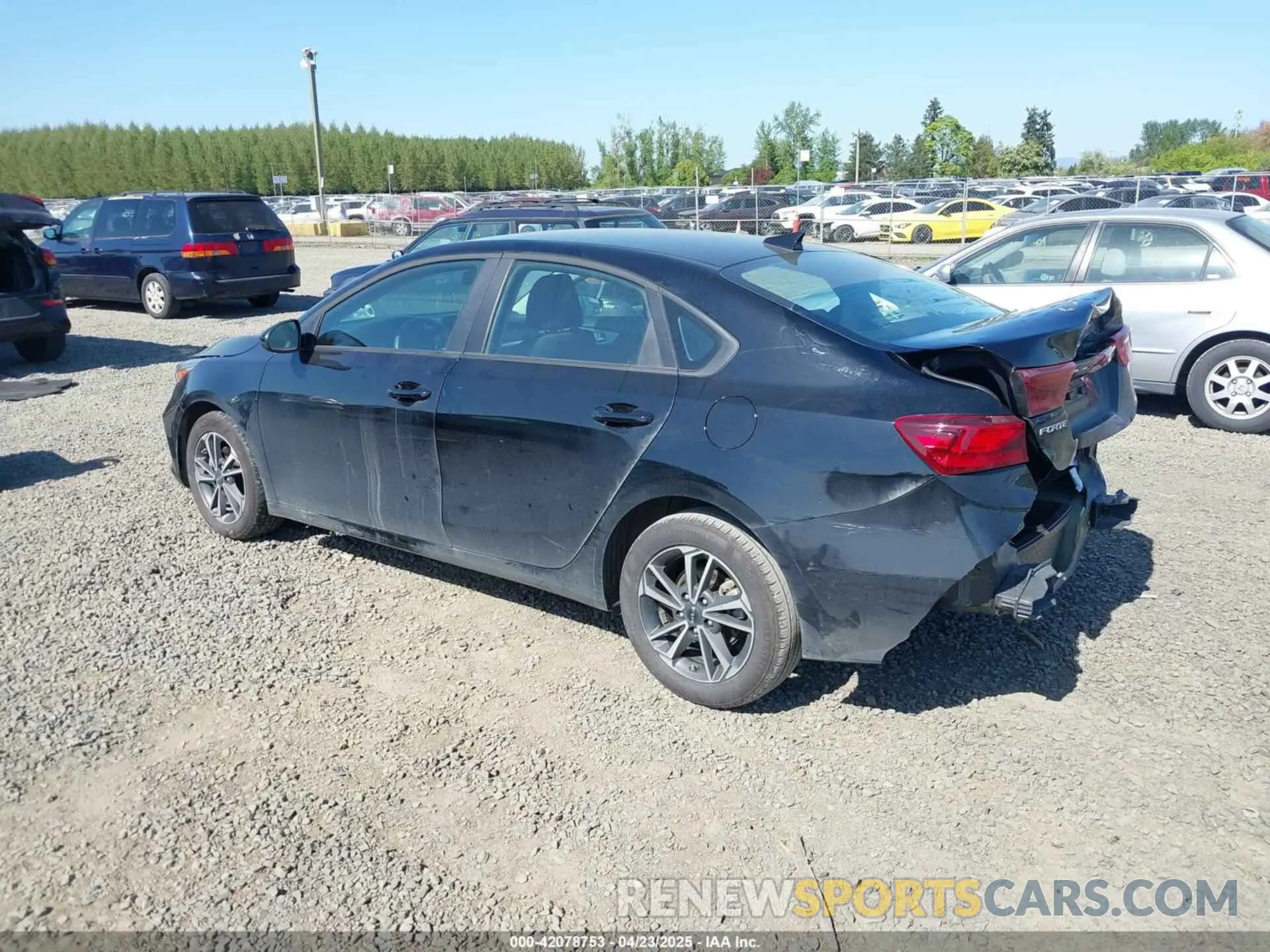 3 Photograph of a damaged car 3KPF24AD6RE826949 KIA FORTE 2024