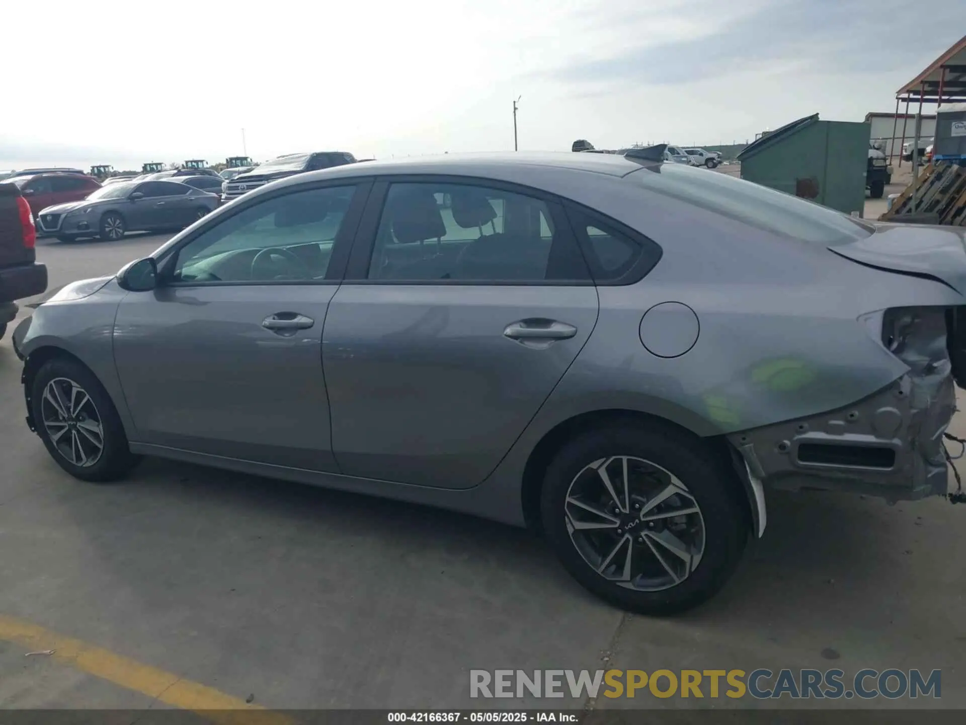 15 Photograph of a damaged car 3KPF24AD6RE836512 KIA FORTE 2024