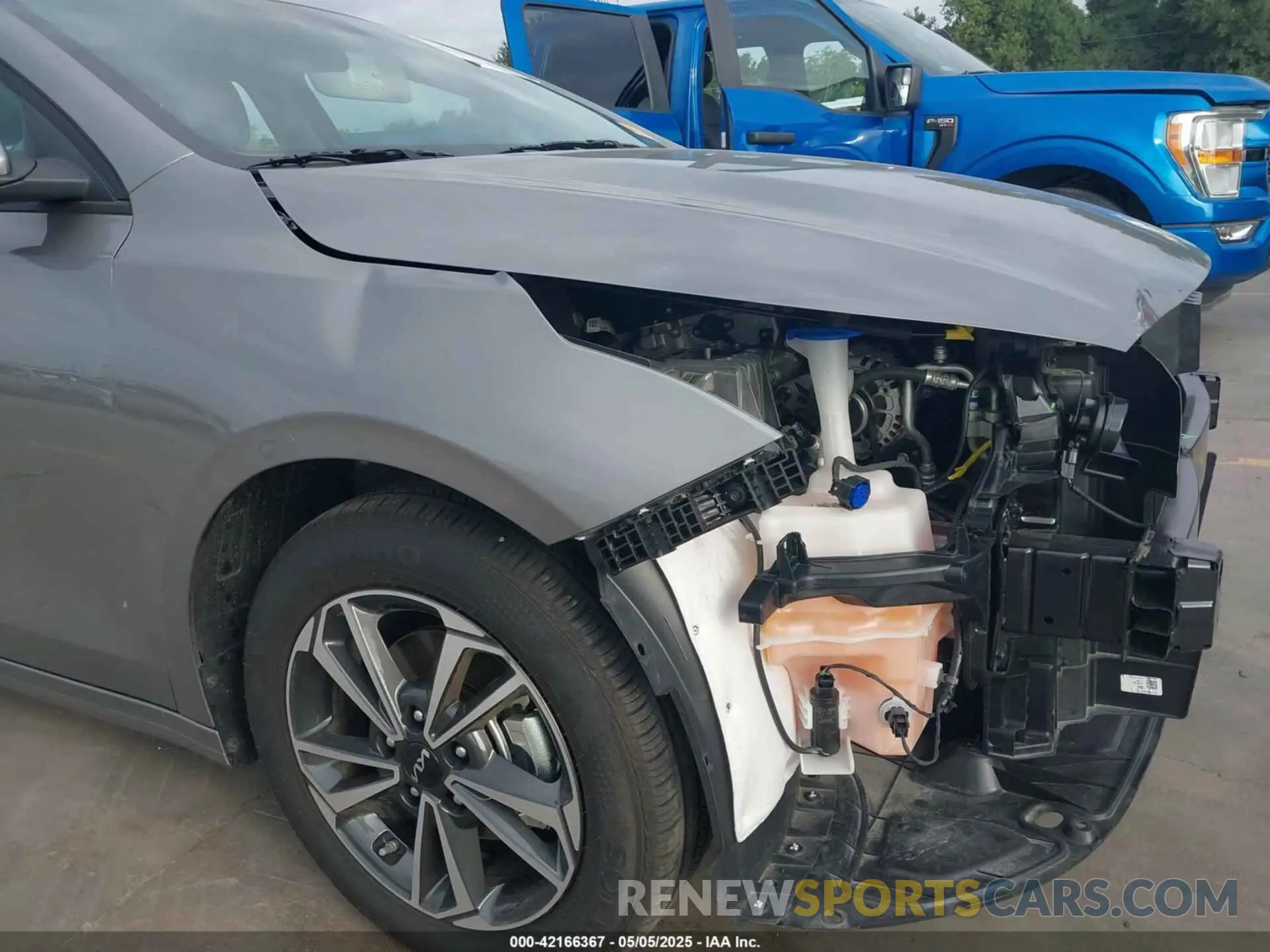 18 Photograph of a damaged car 3KPF24AD6RE836512 KIA FORTE 2024