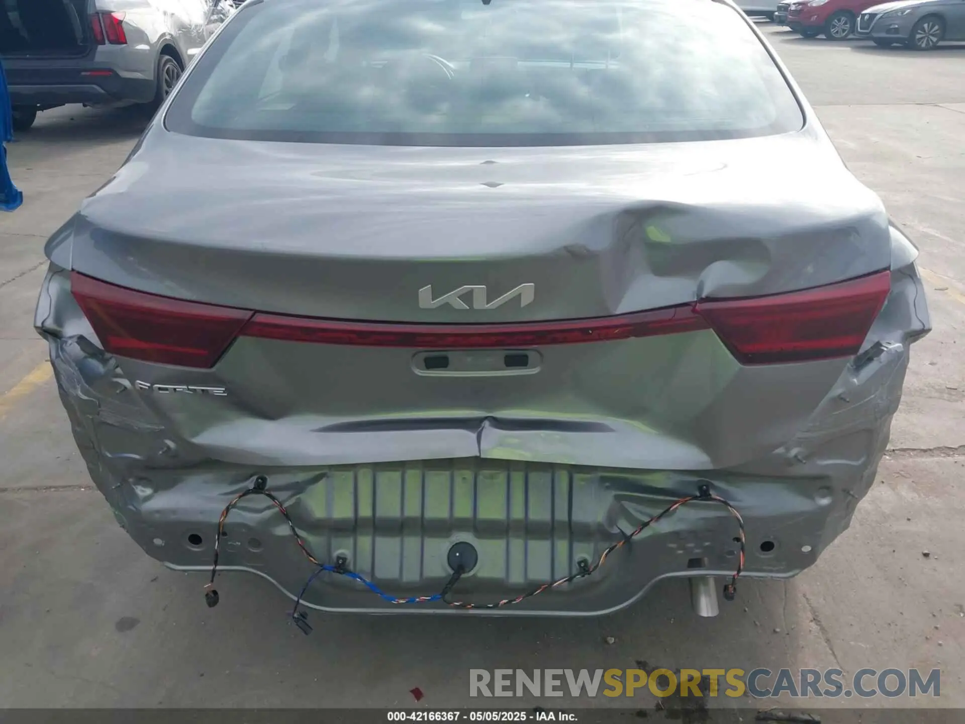 19 Photograph of a damaged car 3KPF24AD6RE836512 KIA FORTE 2024