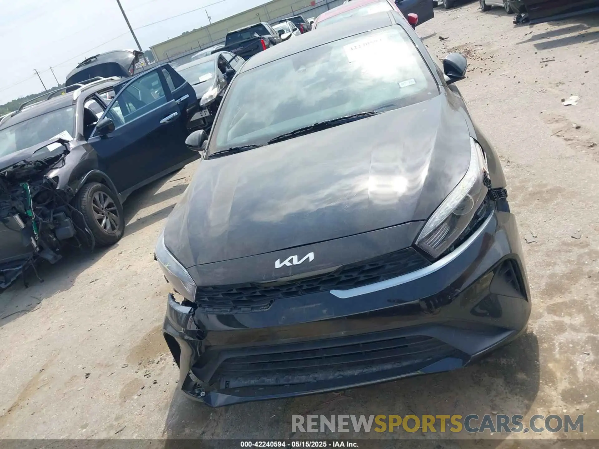 12 Photograph of a damaged car 3KPF24AD6RE837000 KIA FORTE 2024