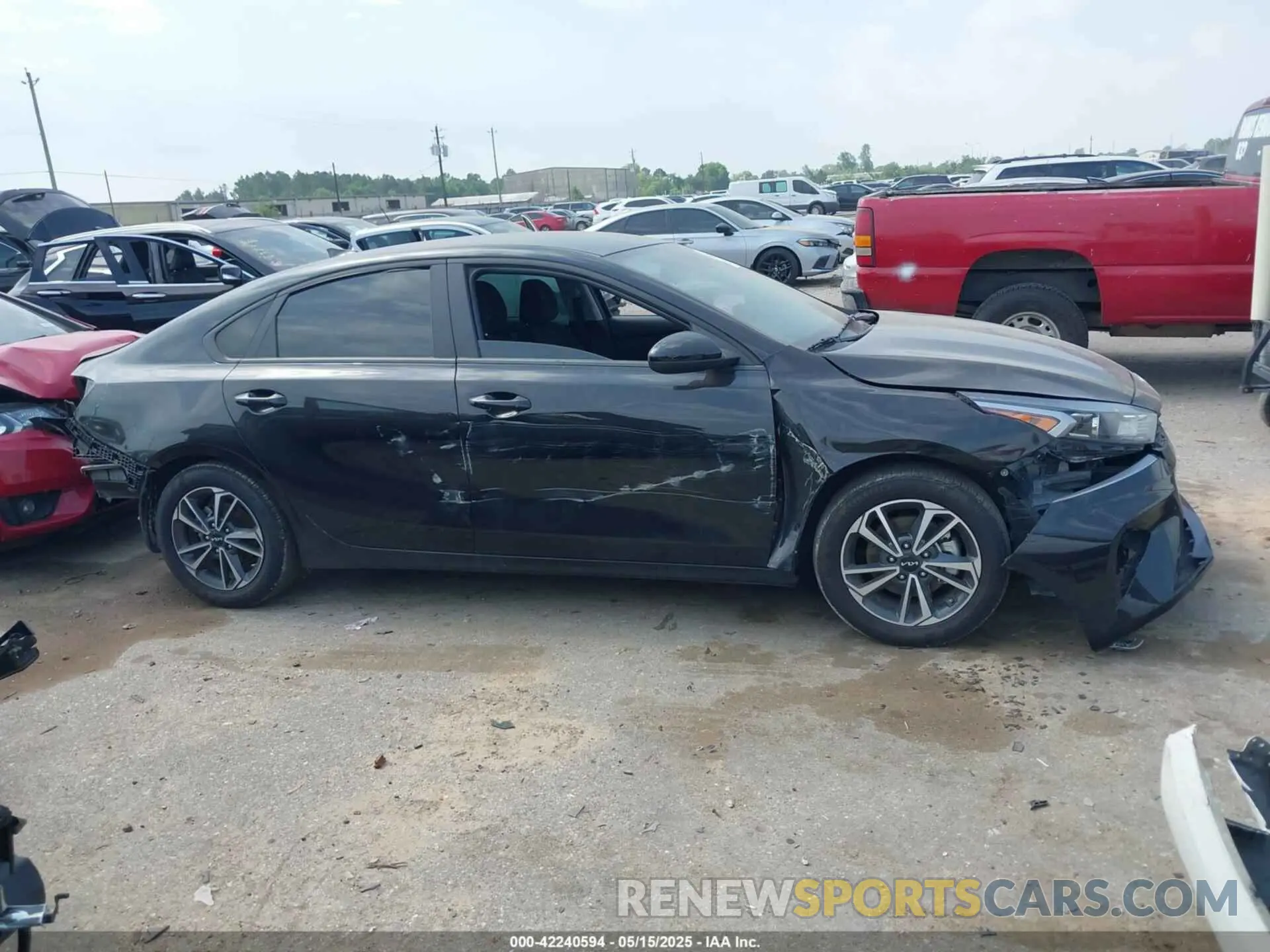 13 Photograph of a damaged car 3KPF24AD6RE837000 KIA FORTE 2024