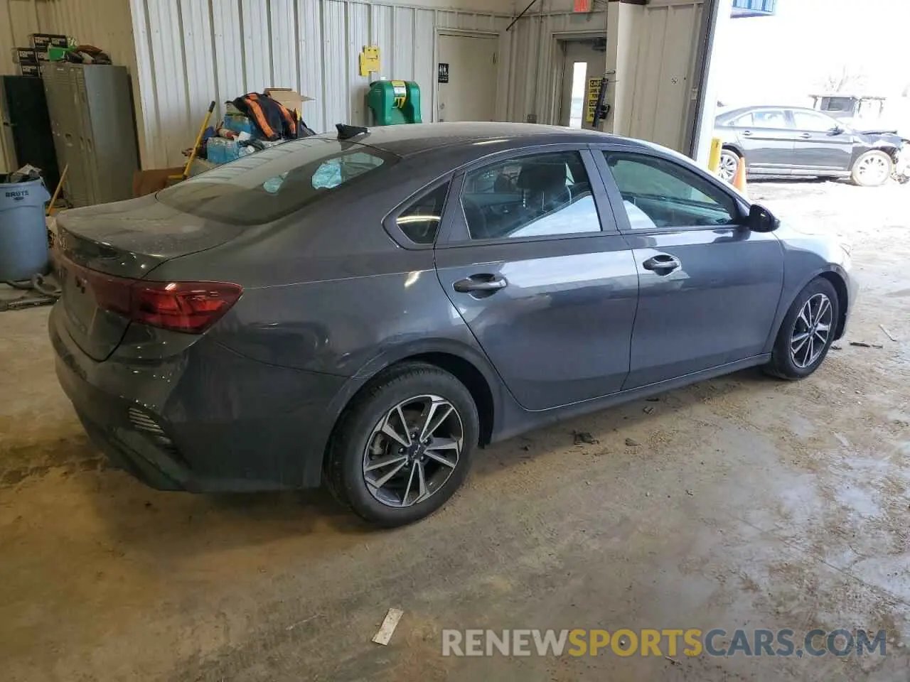 3 Photograph of a damaged car 3KPF24AD7RE704746 KIA FORTE 2024
