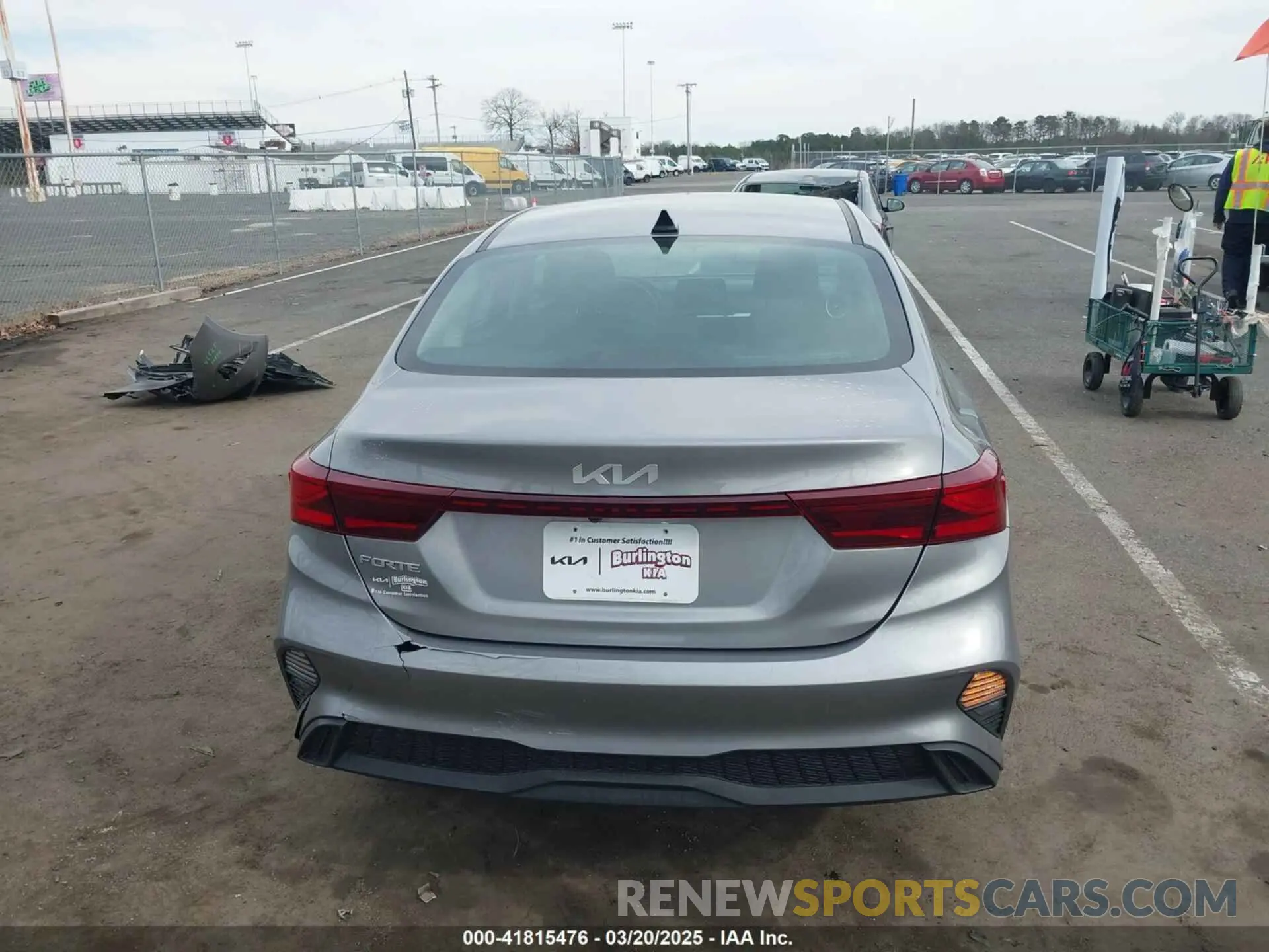16 Photograph of a damaged car 3KPF24AD7RE706870 KIA FORTE 2024