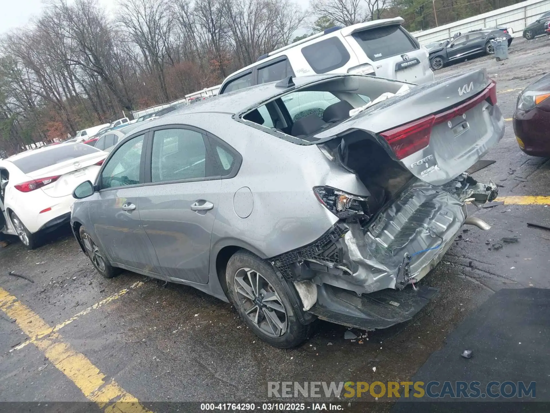 14 Photograph of a damaged car 3KPF24AD7RE711101 KIA FORTE 2024