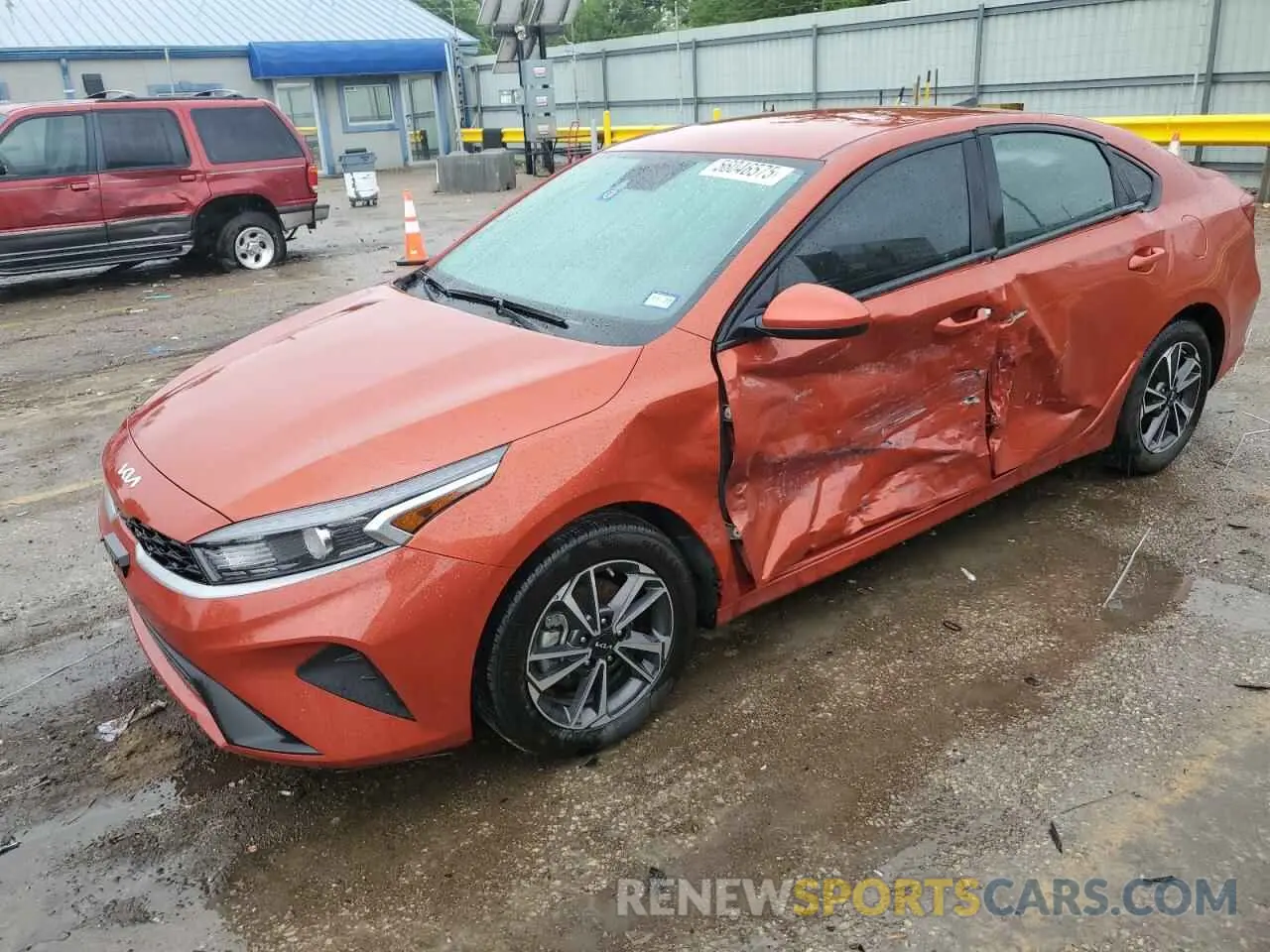 1 Photograph of a damaged car 3KPF24AD7RE712717 KIA FORTE 2024