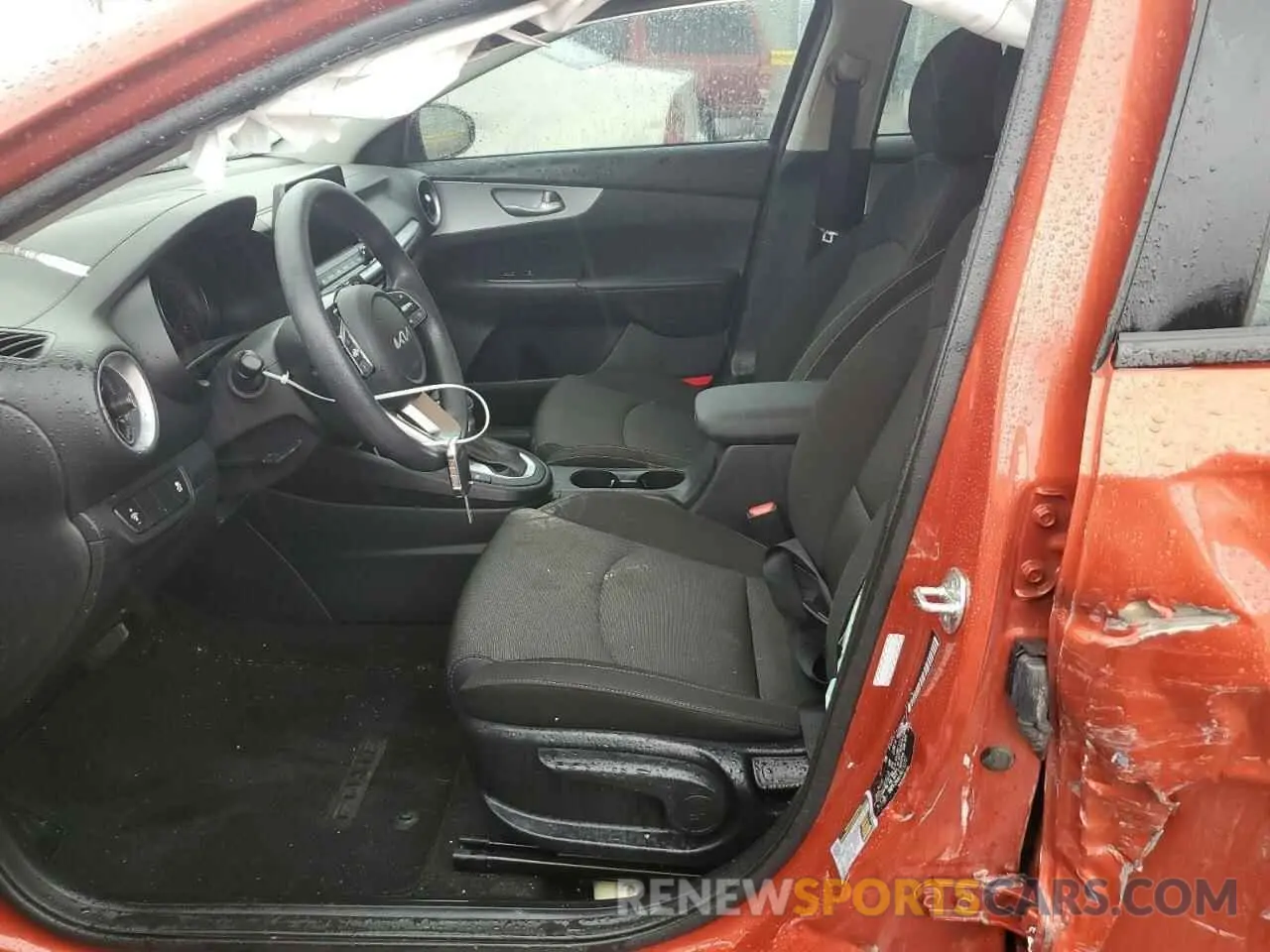 7 Photograph of a damaged car 3KPF24AD7RE712717 KIA FORTE 2024