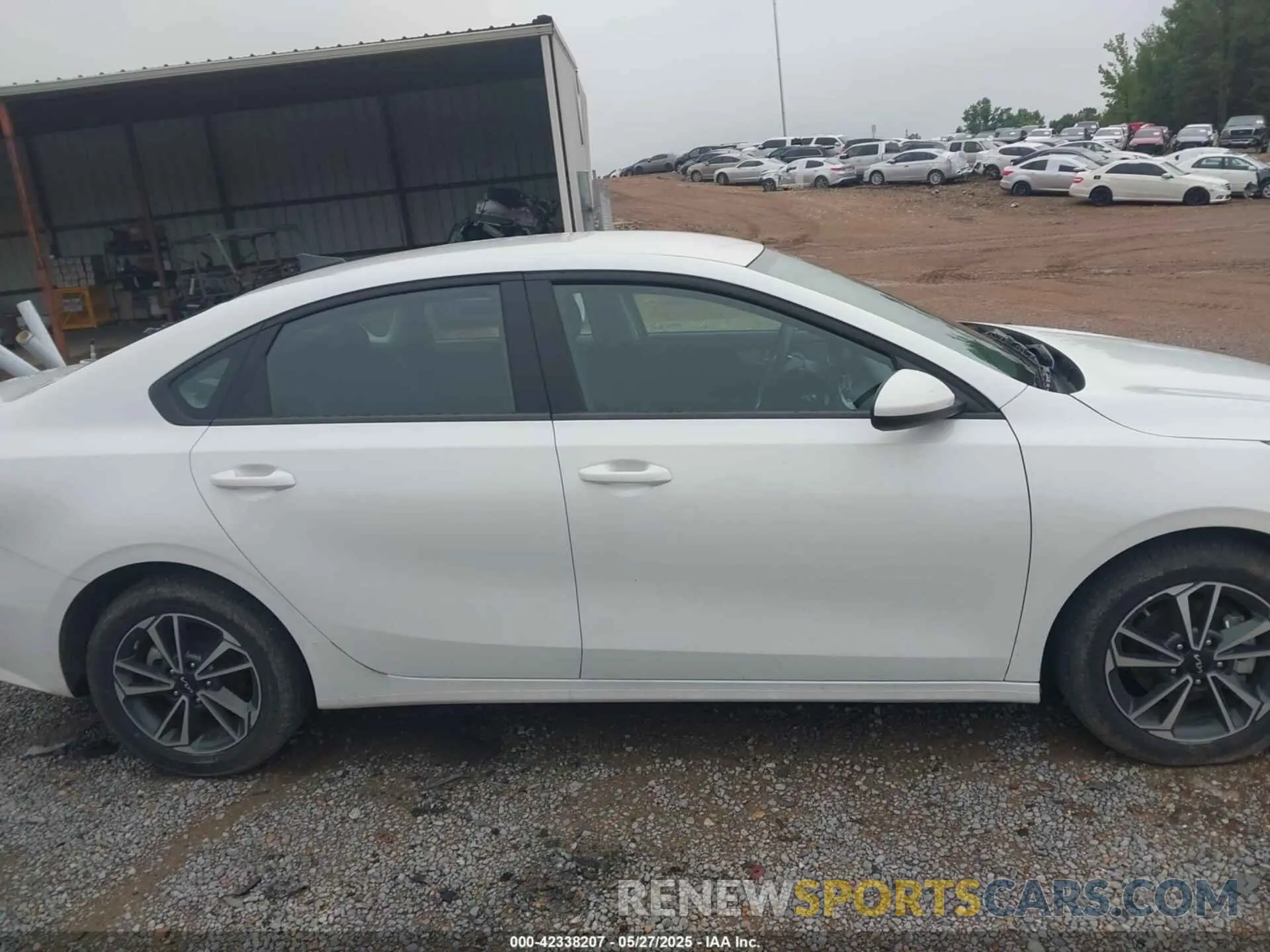 14 Photograph of a damaged car 3KPF24AD7RE733020 KIA FORTE 2024