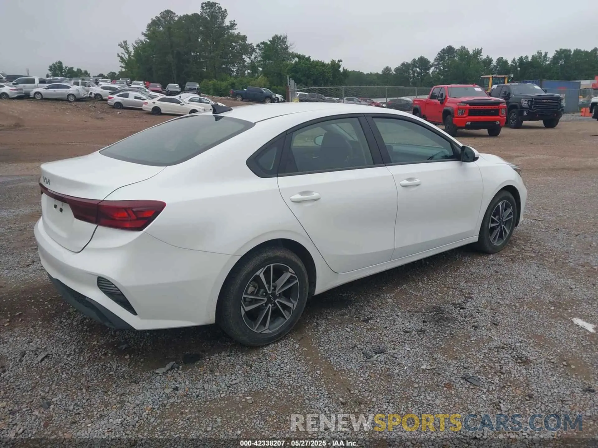 4 Photograph of a damaged car 3KPF24AD7RE733020 KIA FORTE 2024