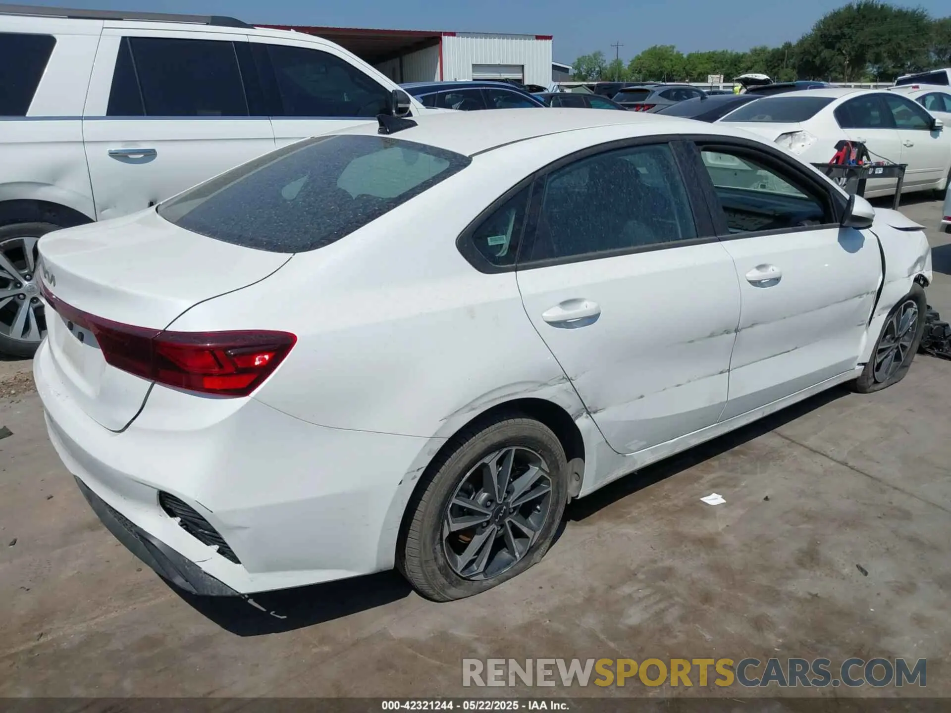 4 Photograph of a damaged car 3KPF24AD7RE765000 KIA FORTE 2024