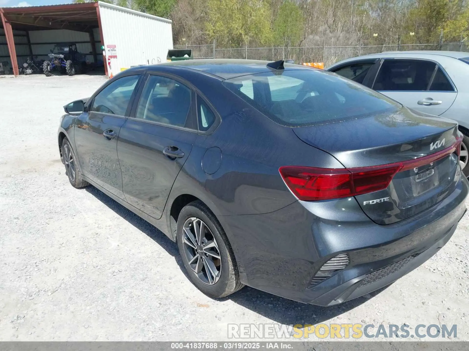 3 Photograph of a damaged car 3KPF24AD7RE785604 KIA FORTE 2024