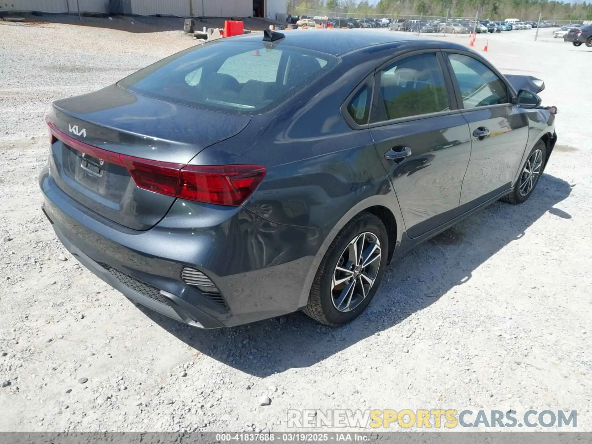4 Photograph of a damaged car 3KPF24AD7RE785604 KIA FORTE 2024