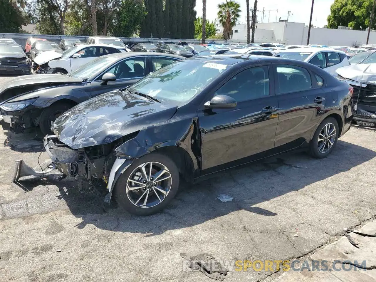 1 Photograph of a damaged car 3KPF24AD7RE792763 KIA FORTE 2024