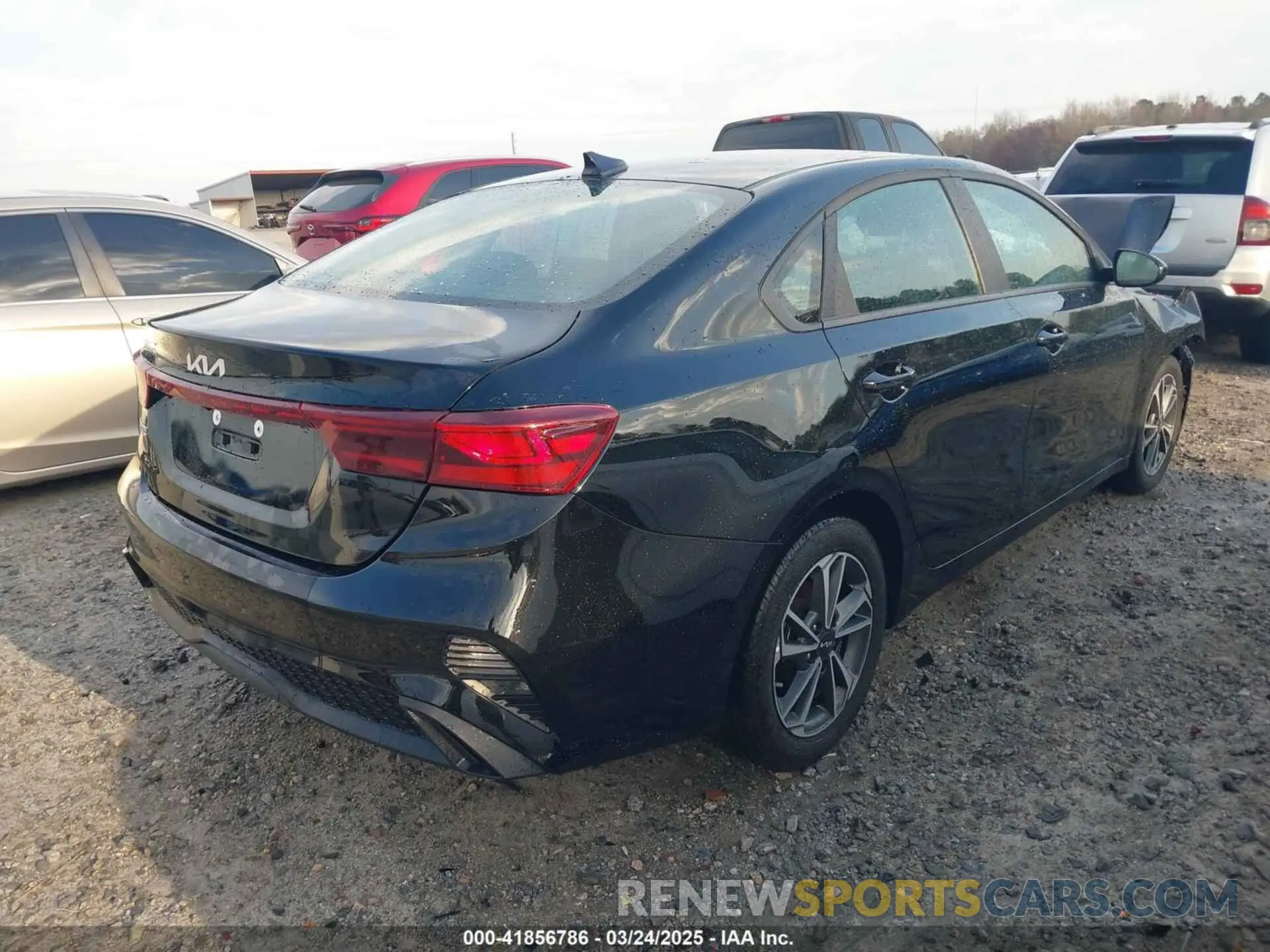 4 Photograph of a damaged car 3KPF24AD7RE799390 KIA FORTE 2024