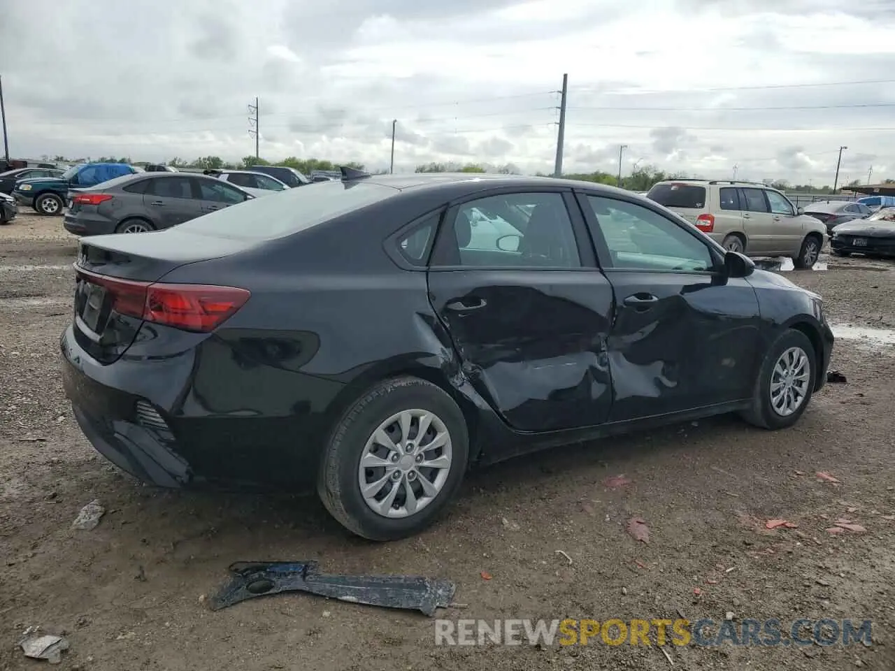 3 Photograph of a damaged car 3KPF24AD7RE814213 KIA FORTE 2024