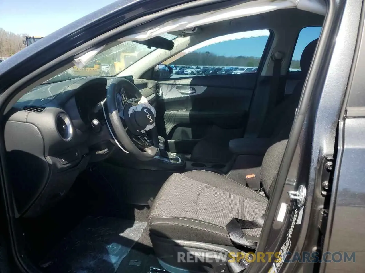 7 Photograph of a damaged car 3KPF24AD7RE821873 KIA FORTE 2024