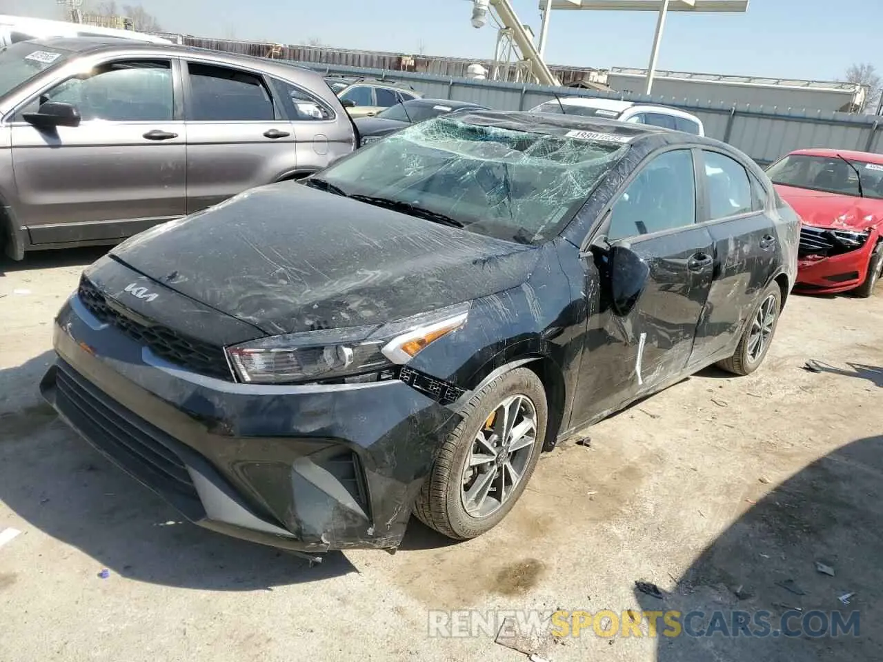 1 Photograph of a damaged car 3KPF24AD7RE824725 KIA FORTE 2024