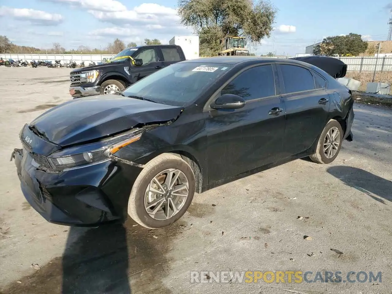1 Photograph of a damaged car 3KPF24AD7RE825955 KIA FORTE 2024
