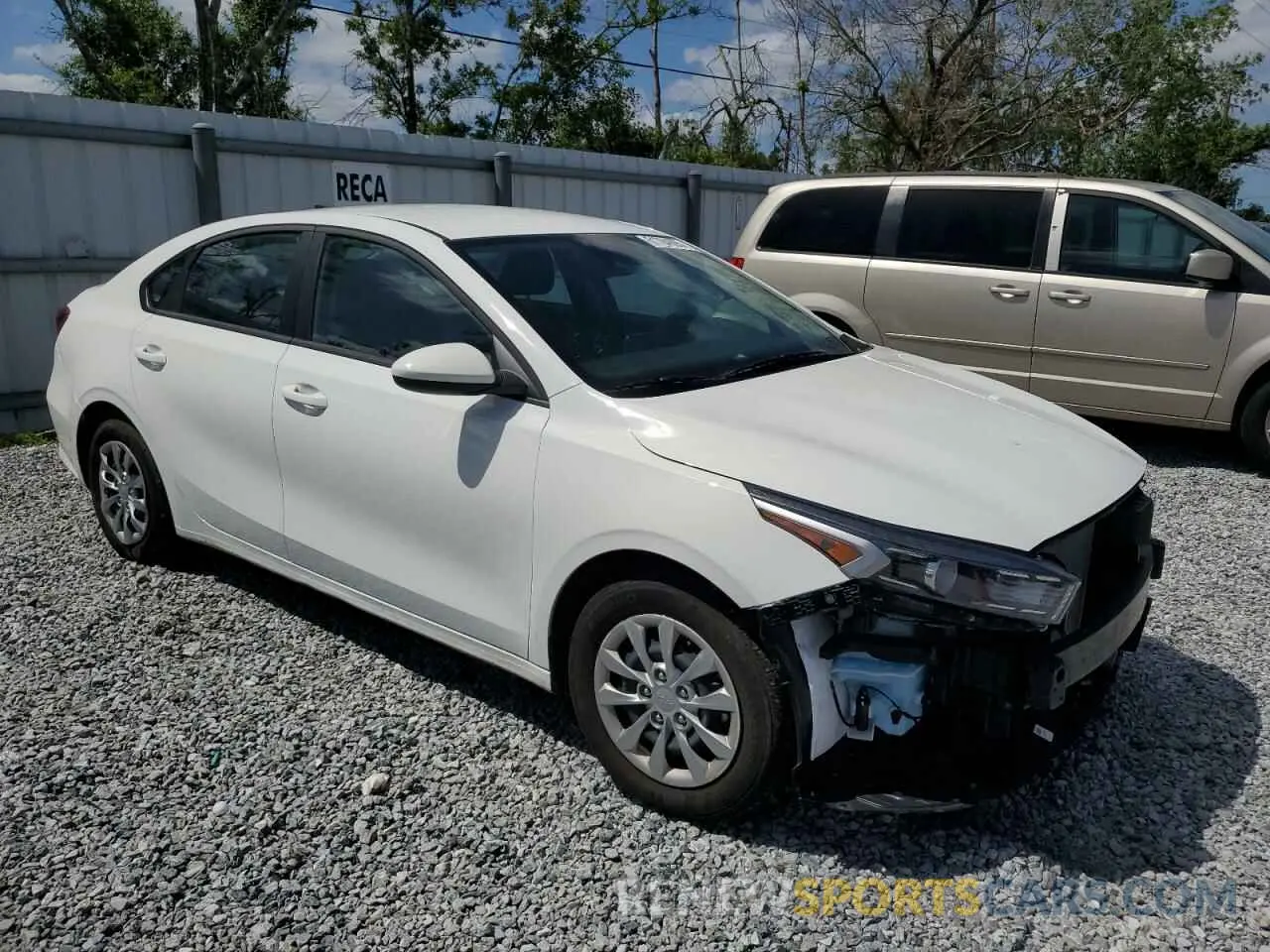 4 Photograph of a damaged car 3KPF24AD7RE827656 KIA FORTE 2024