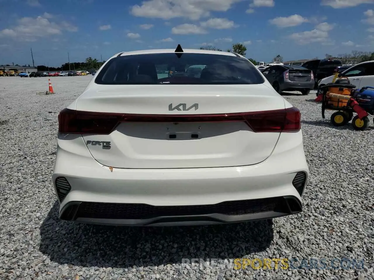 6 Photograph of a damaged car 3KPF24AD7RE827656 KIA FORTE 2024